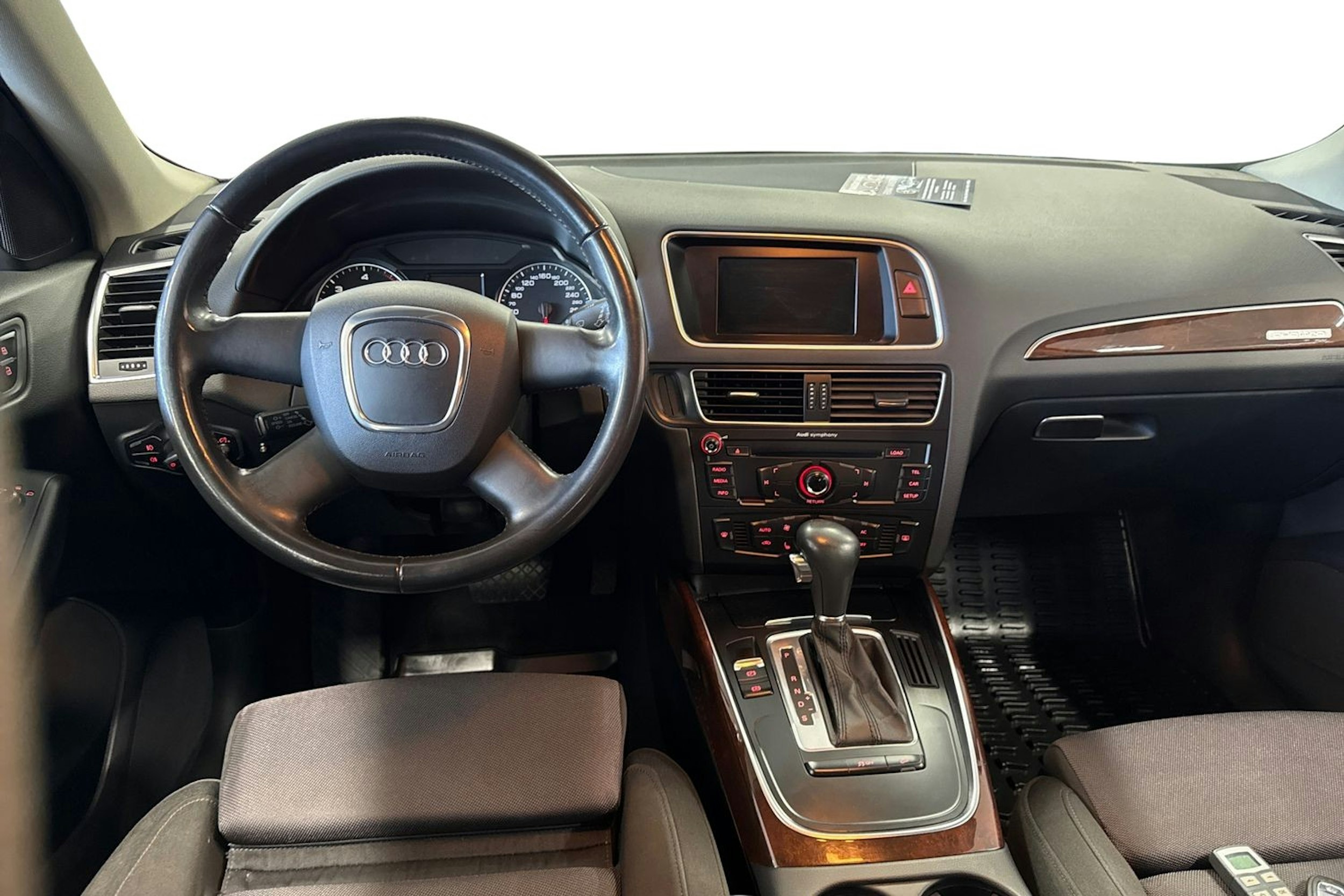 Musta Audi Q5 2012 kuva 7.