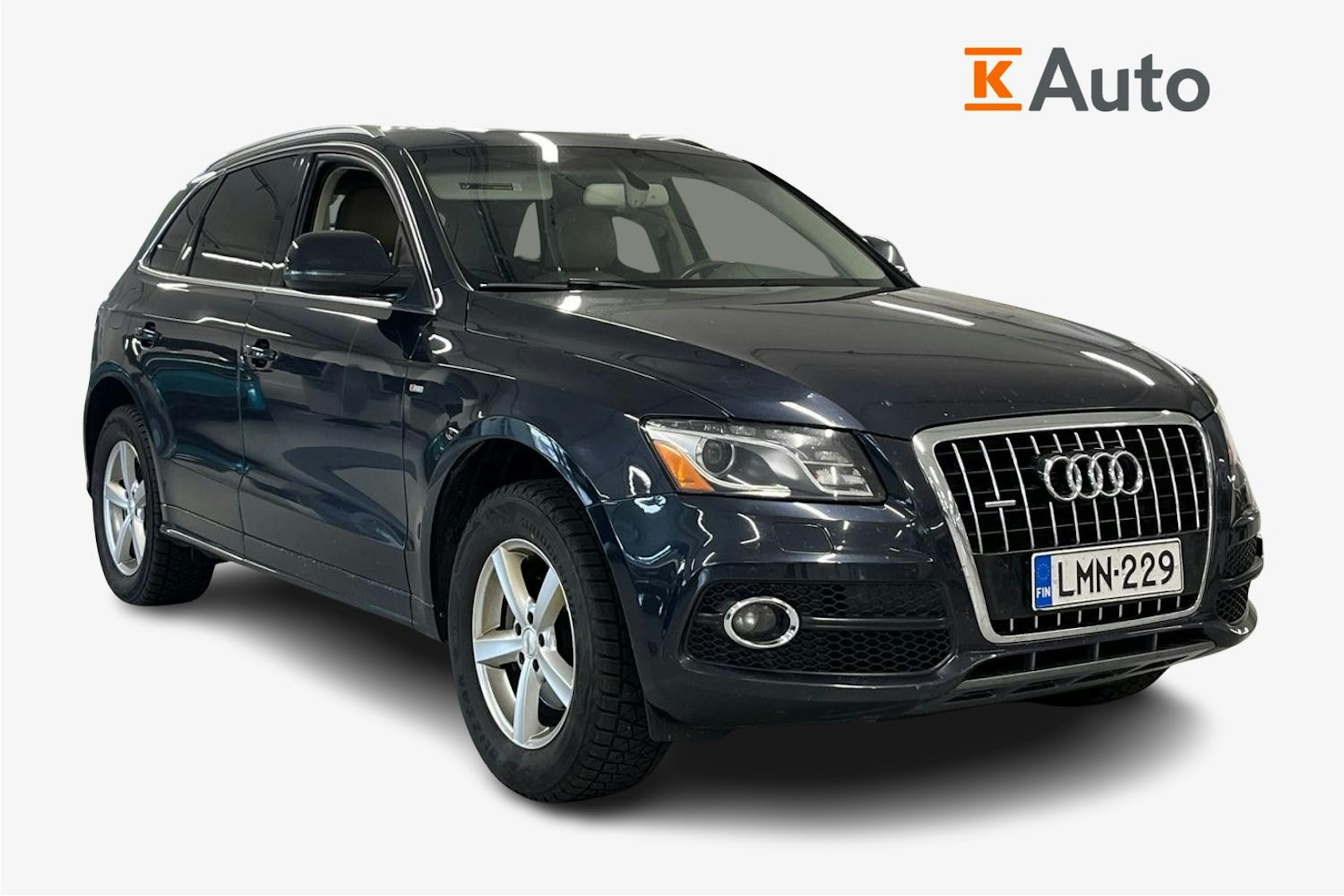 Sininen Audi Q5 2012 kuva 1.