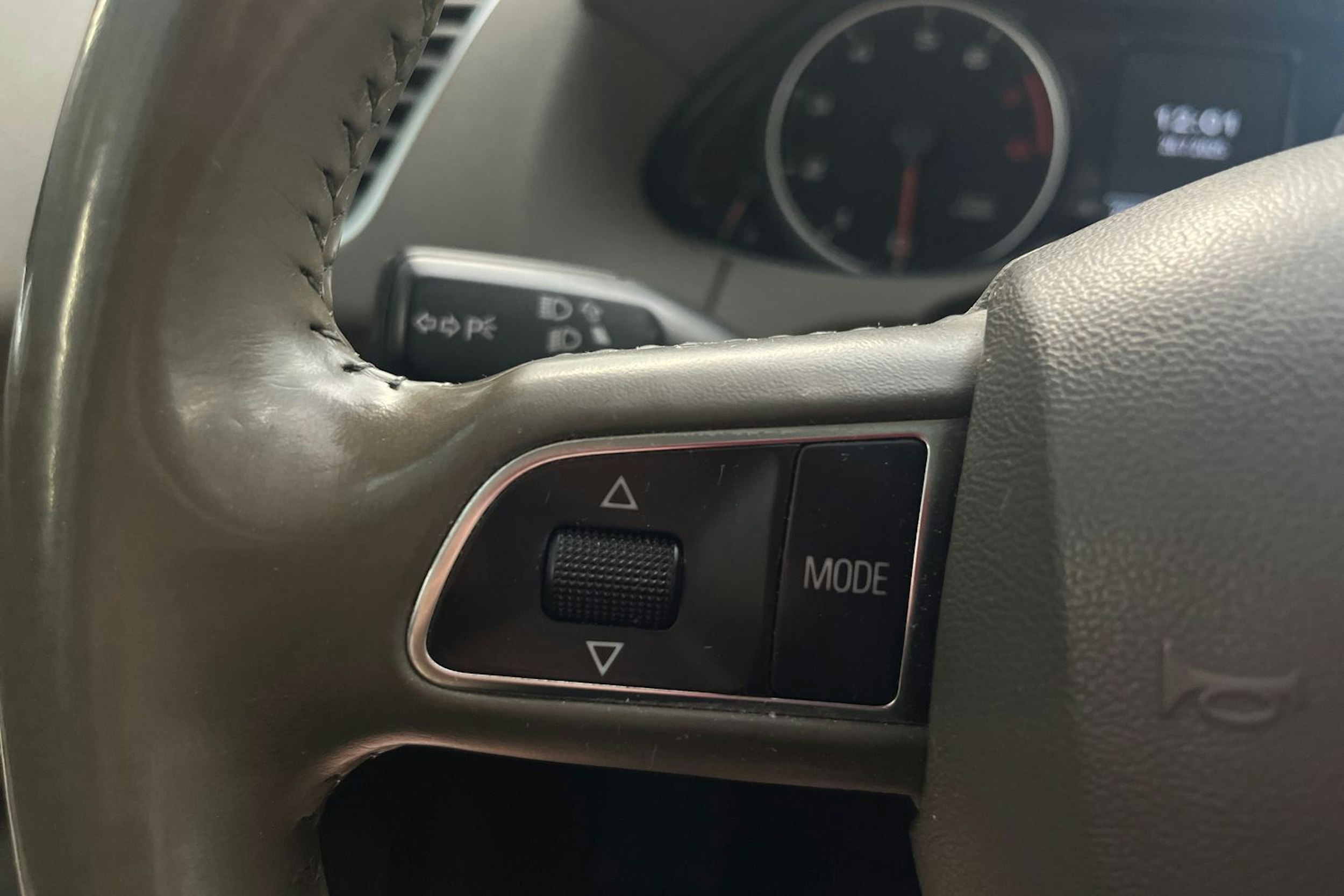 Sininen Audi Q5 2012 kuva 19.