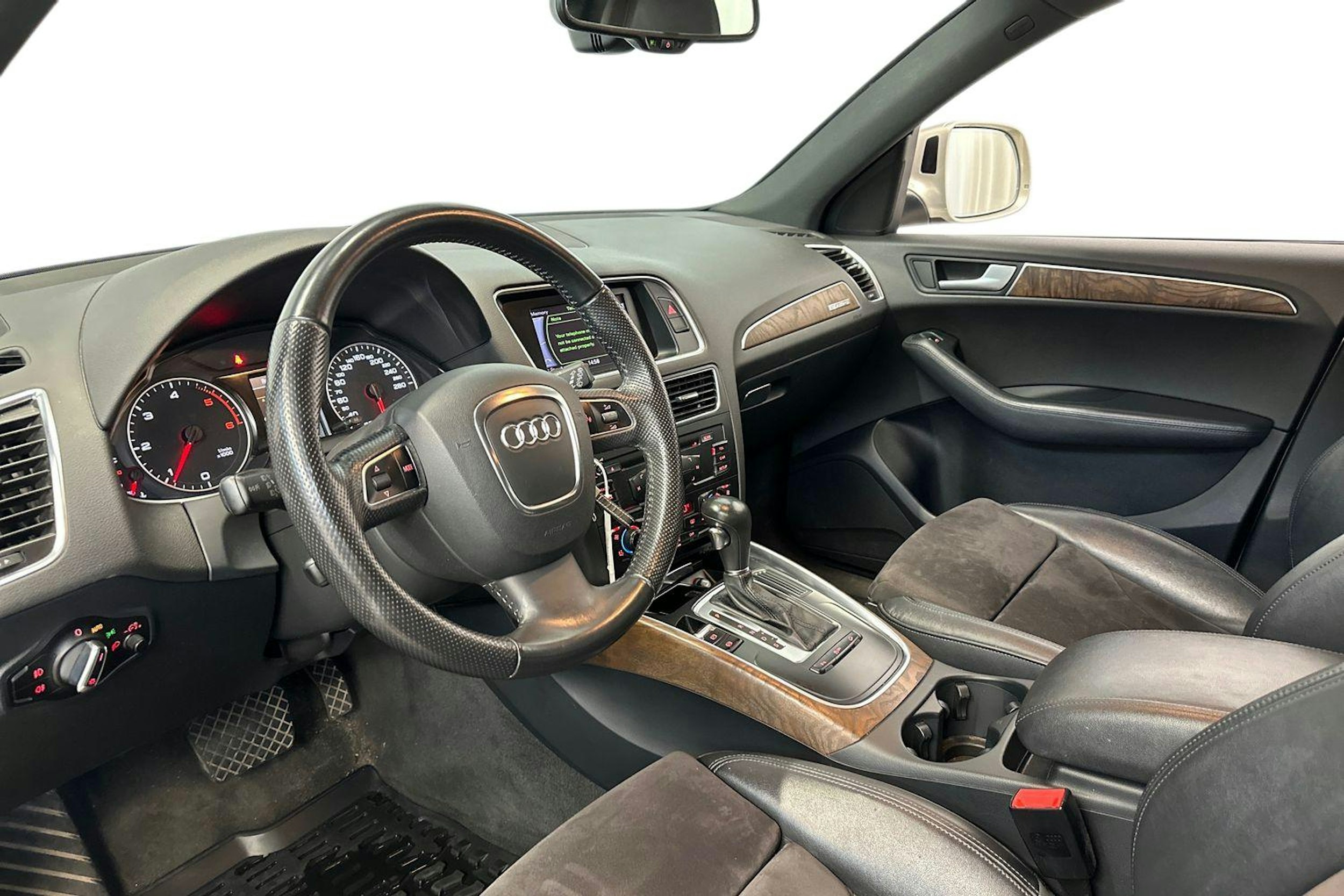 hopea Audi Q5 2012 kuva 6.