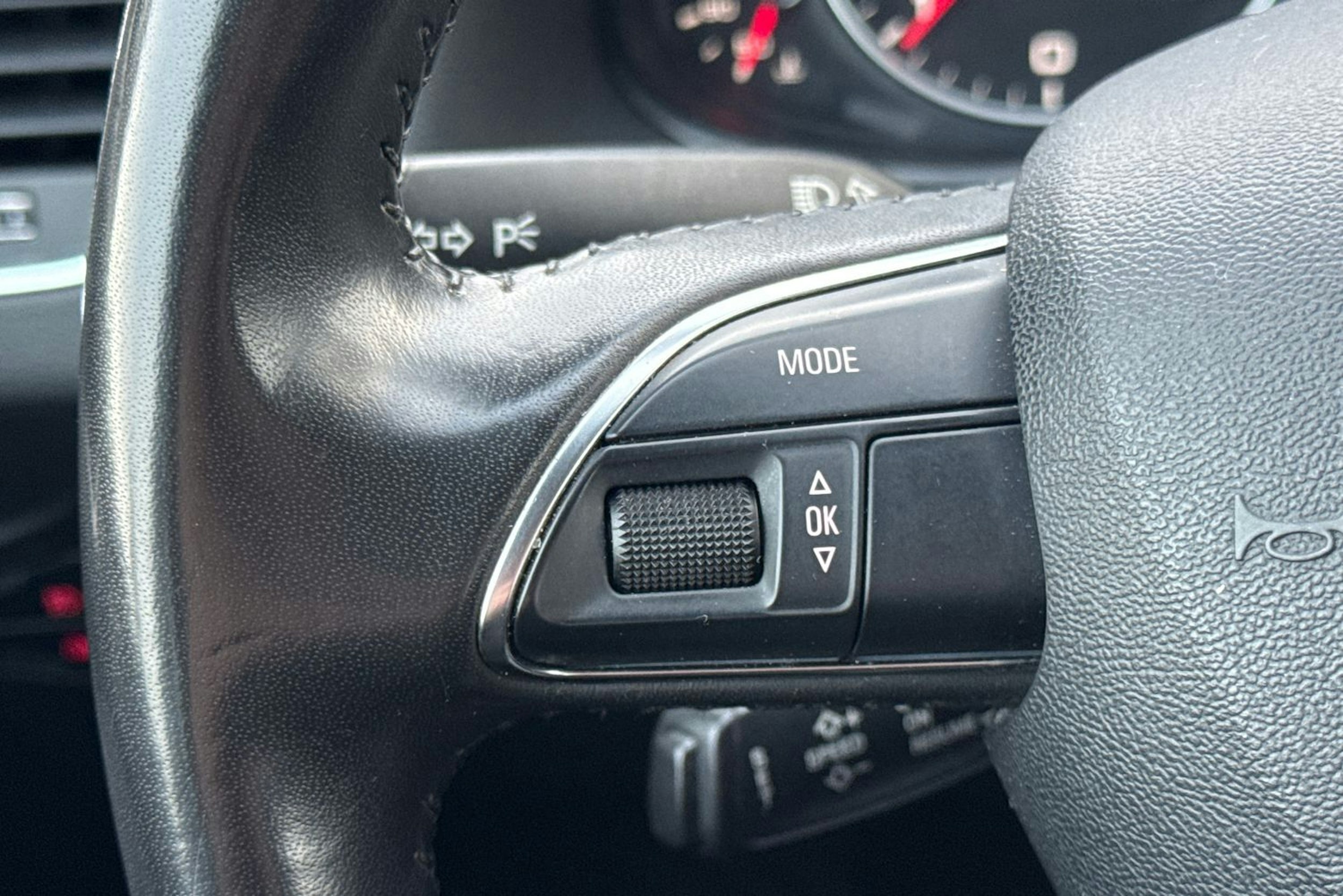 musta Audi Q5 2013 kuva 15.