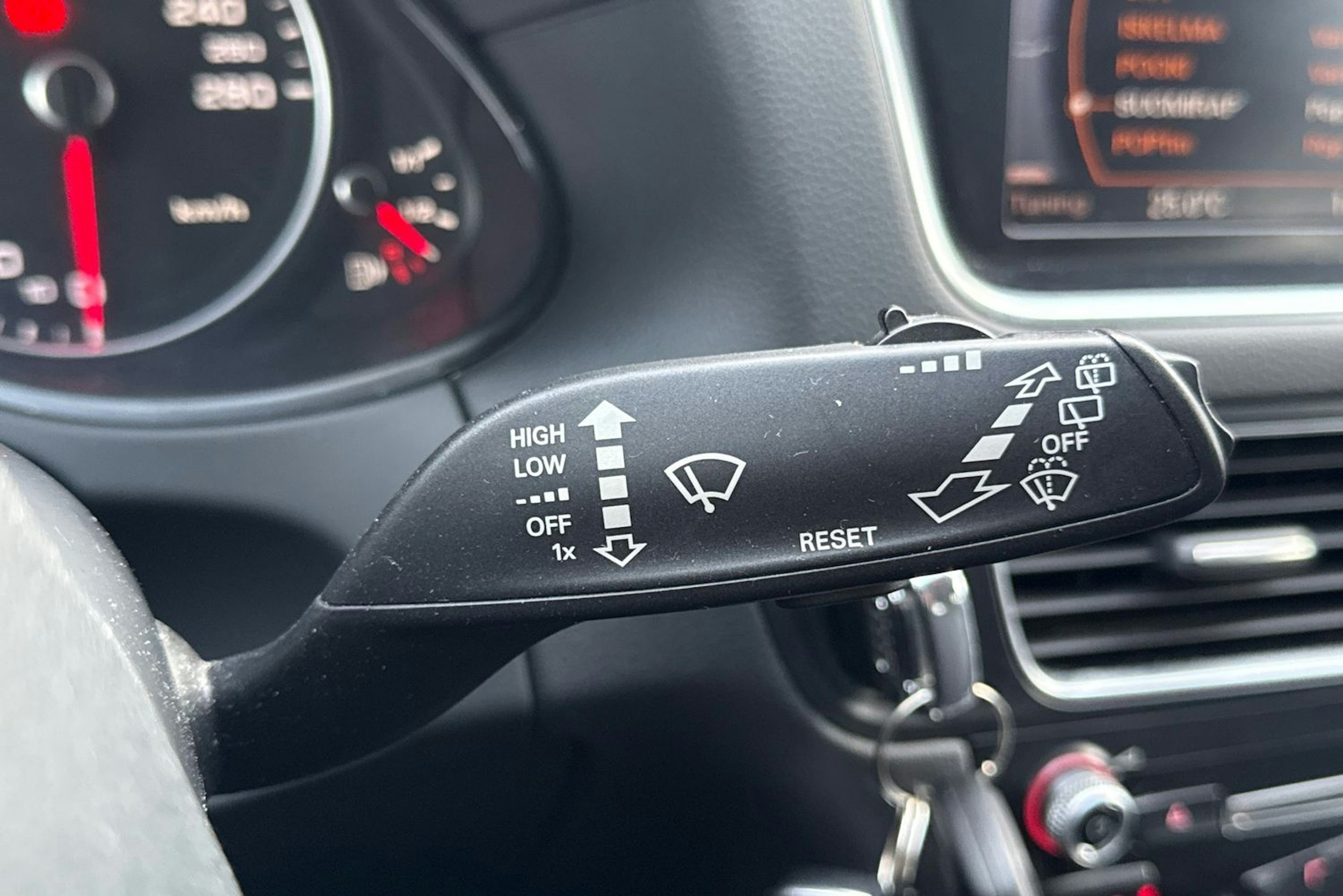 musta Audi Q5 2013 kuva 19.