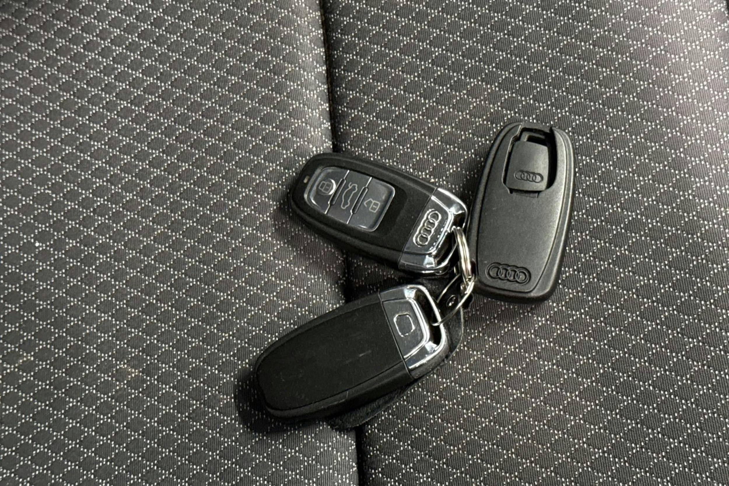 musta Audi Q5 2013 kuva 30.