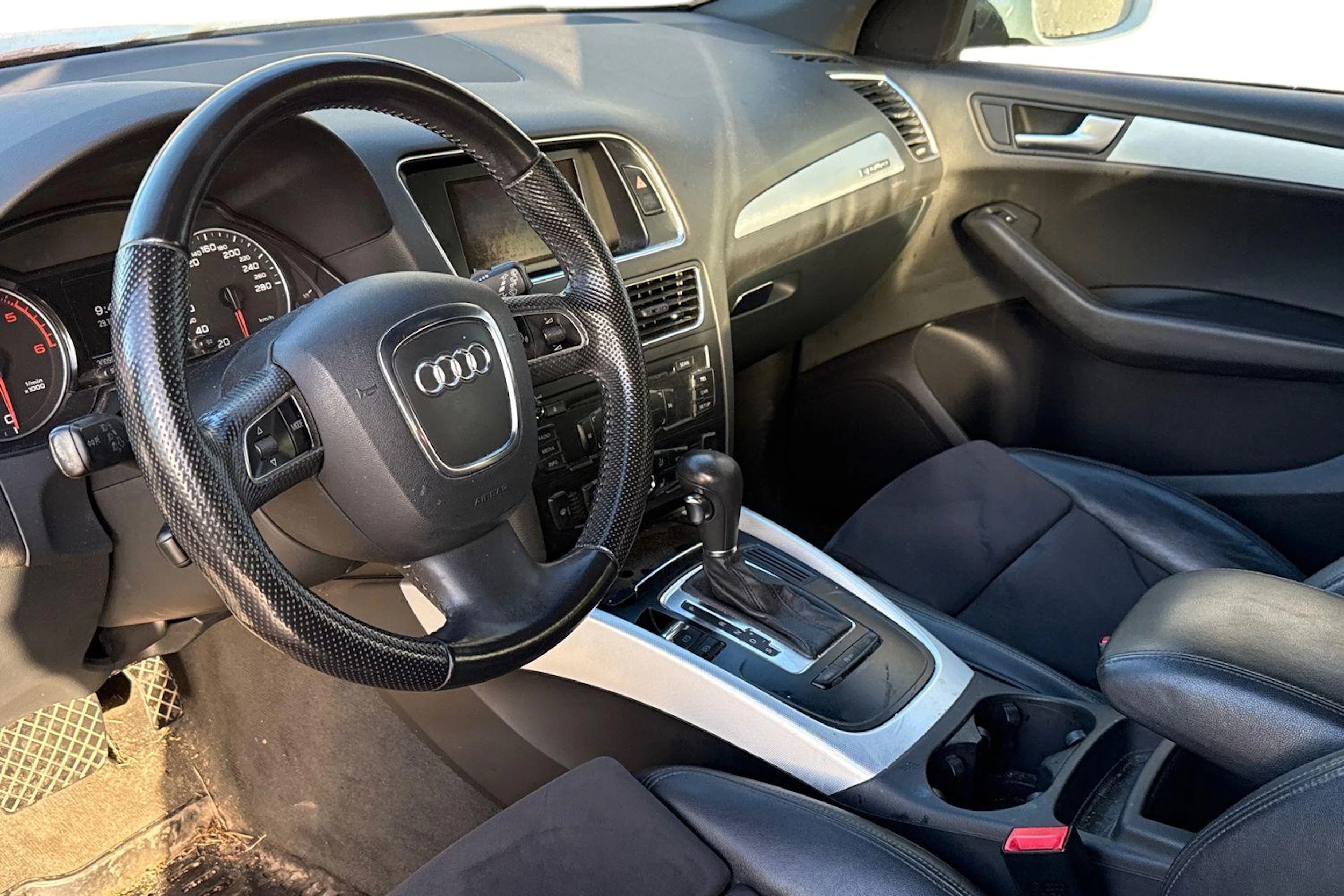 valkoinen Audi Q5 2012 kuva 3.