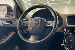 musta Audi Q5 2012 kuva 12.