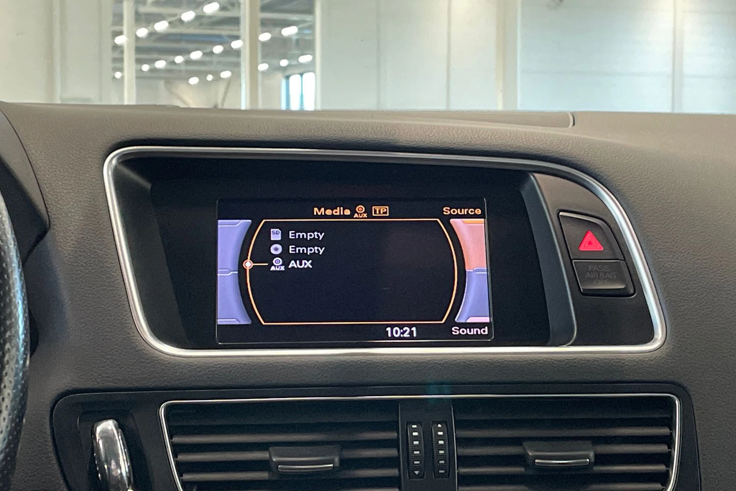 musta Audi Q5 2012 kuva 19.
