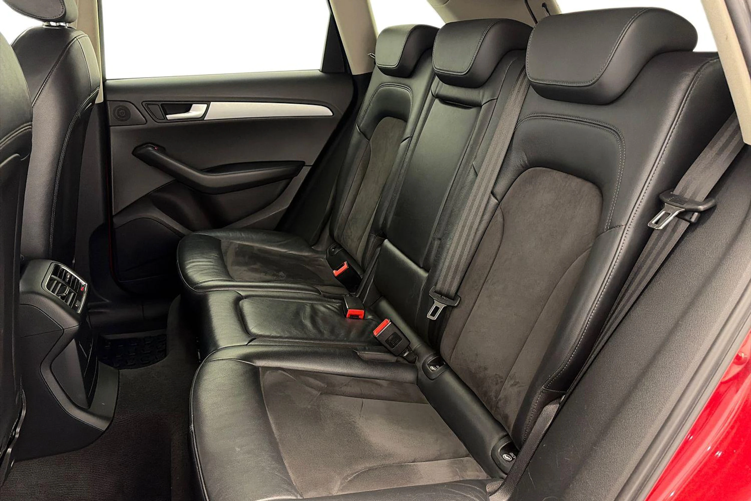 punainen Audi Q5 2012 kuva 8.