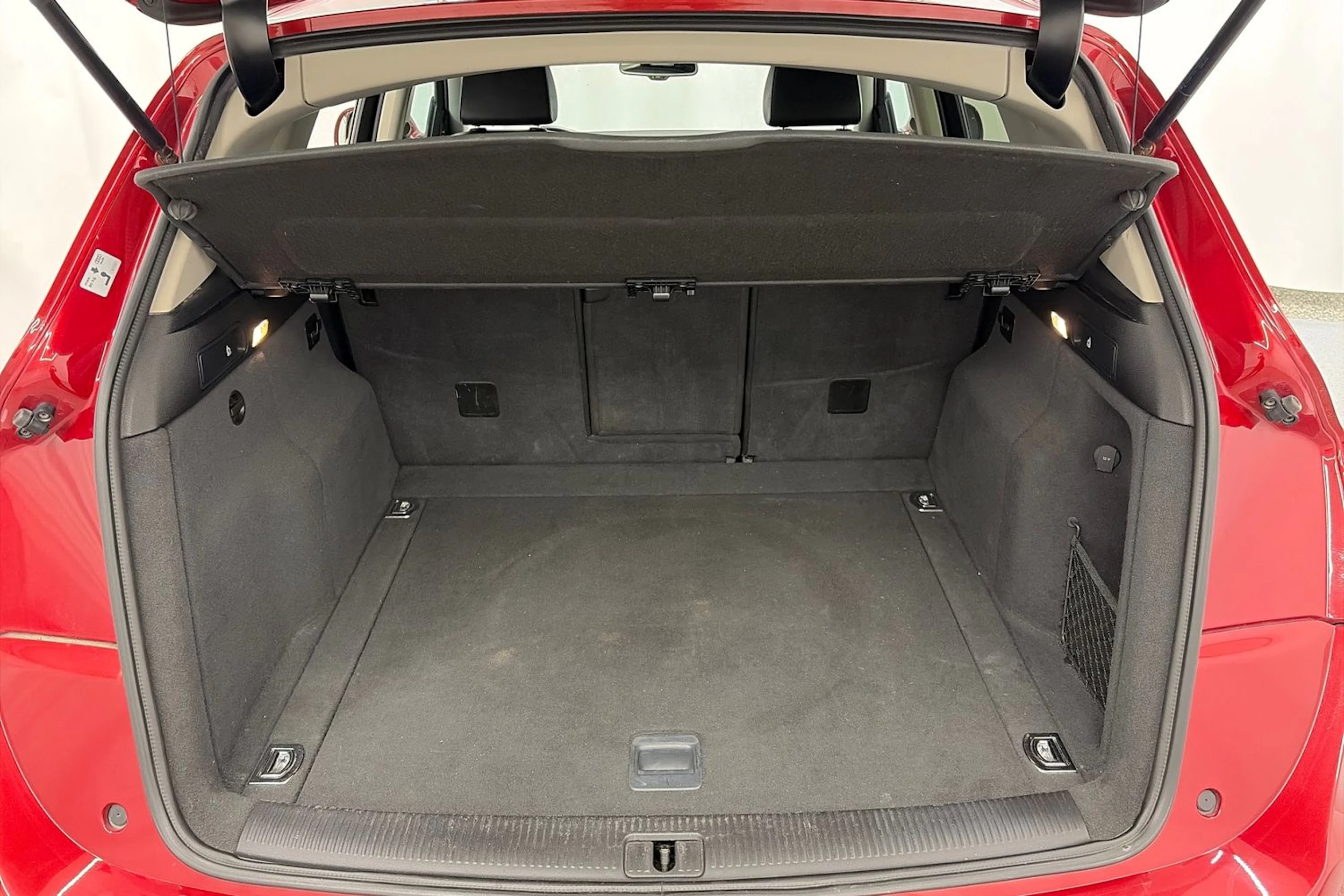 punainen Audi Q5 2012 kuva 11.