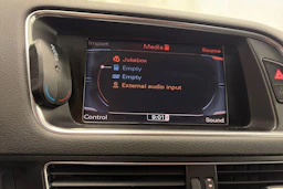 punainen Audi Q5 2012 kuva 23.