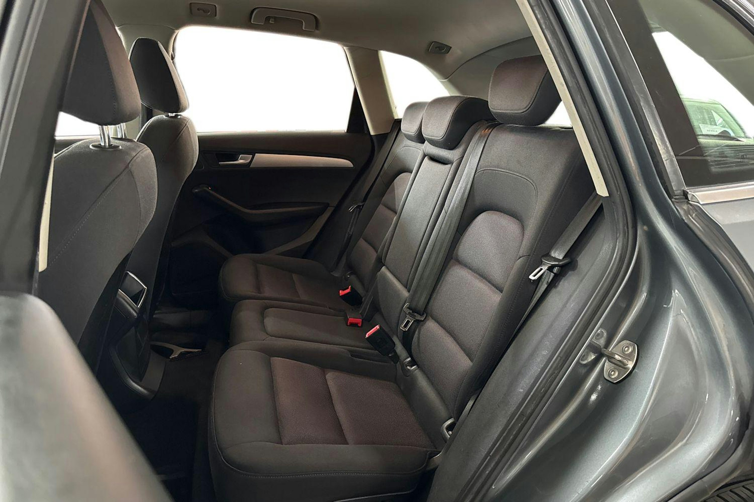 harmaa Audi Q5 2012 kuva 10.