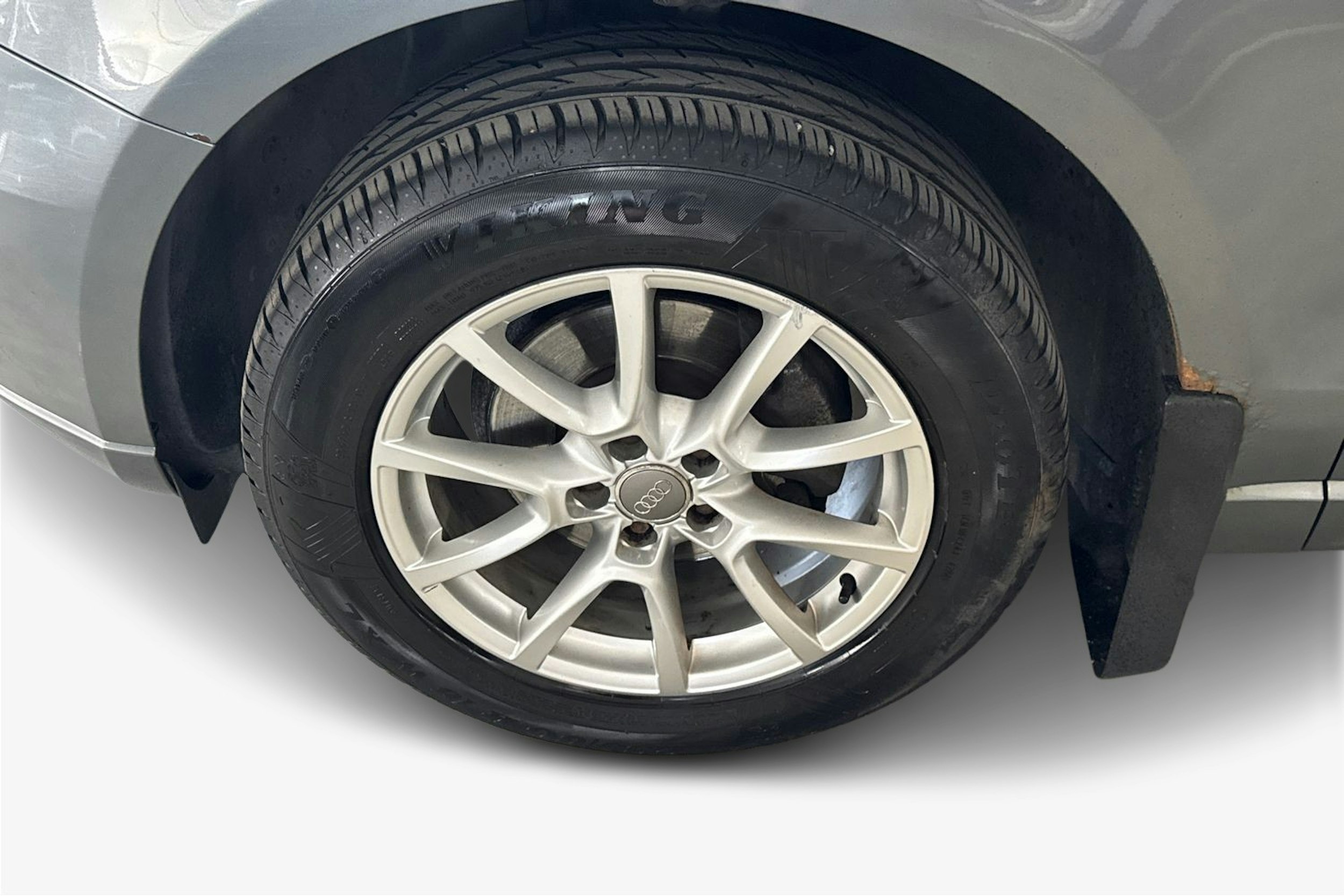 harmaa Audi Q5 2012 kuva 11.