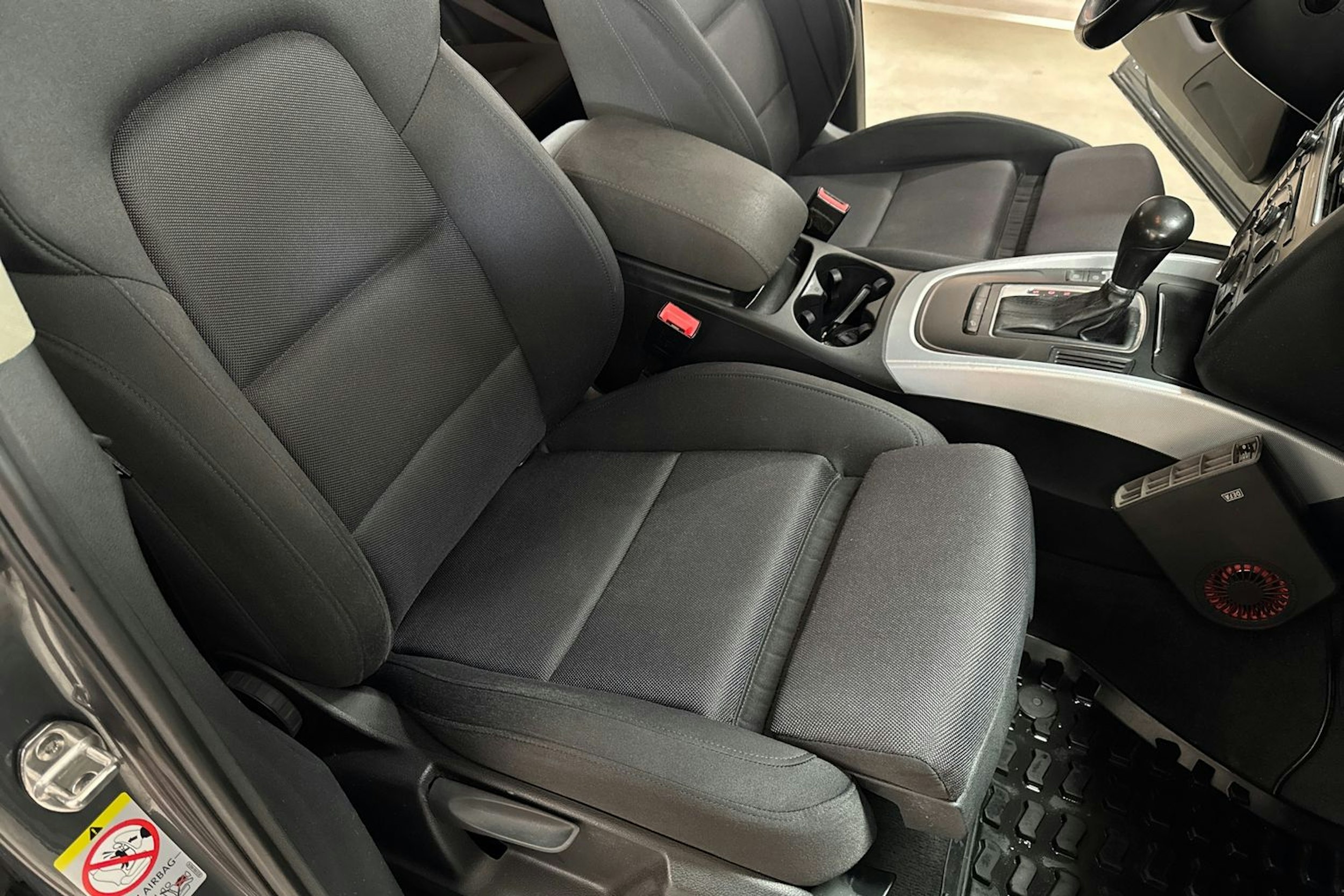 harmaa Audi Q5 2012 kuva 18.