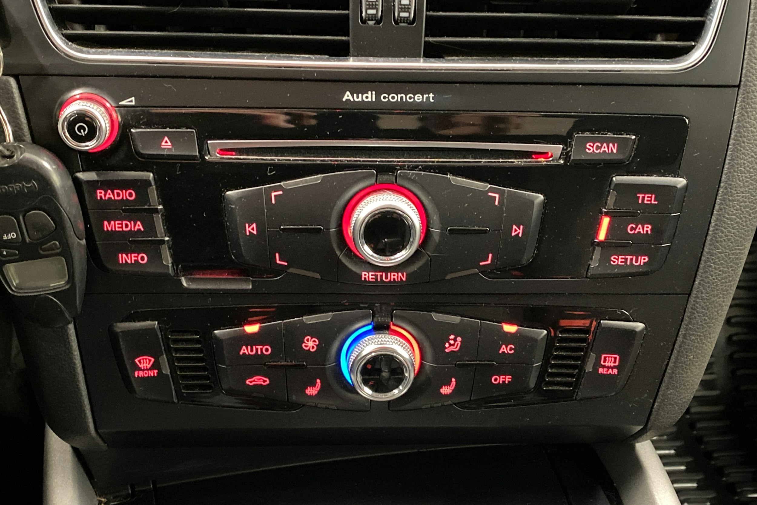 ruskea (beige) Audi Q5 2013 kuva 23.