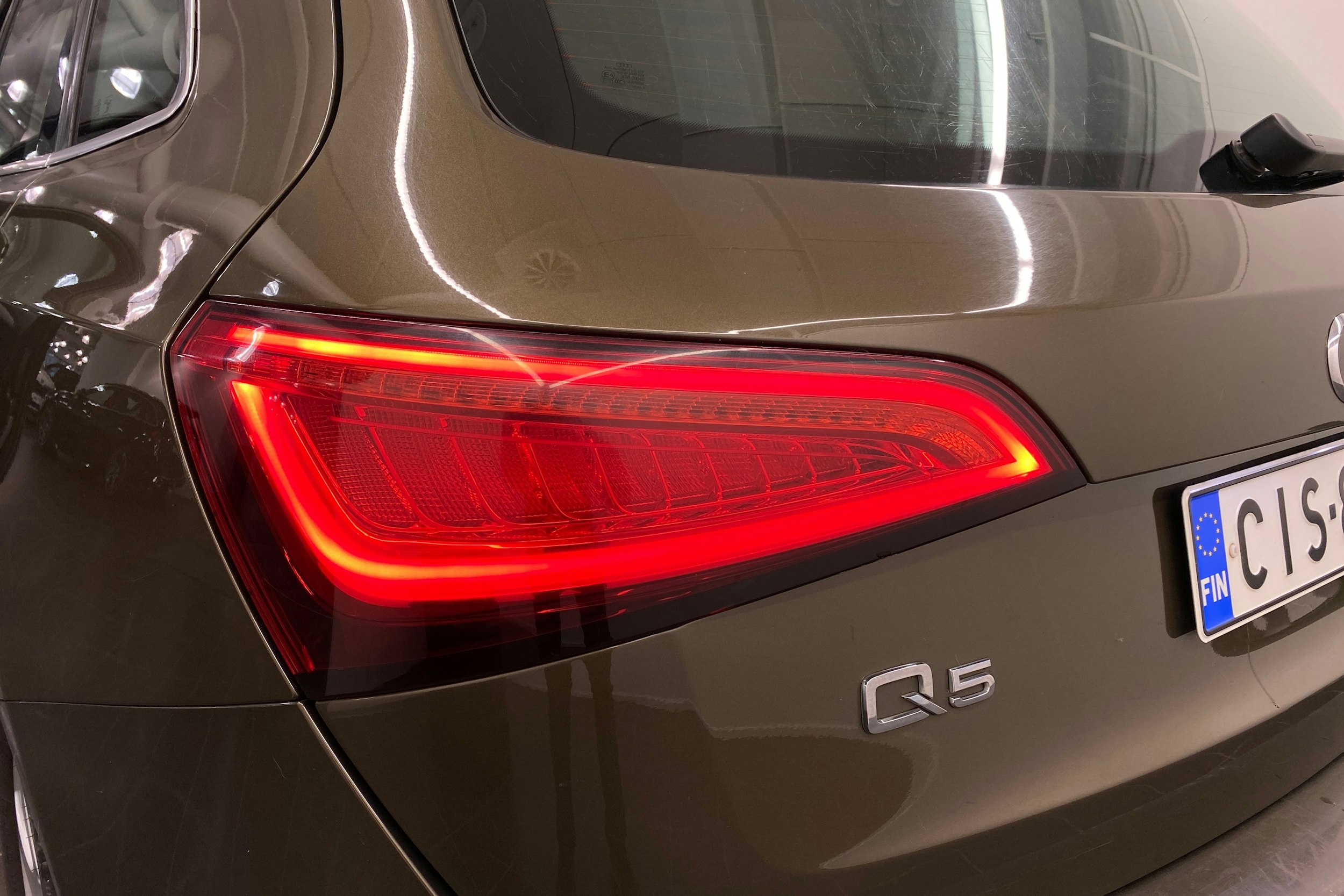 ruskea (beige) Audi Q5 2013 kuva 32.