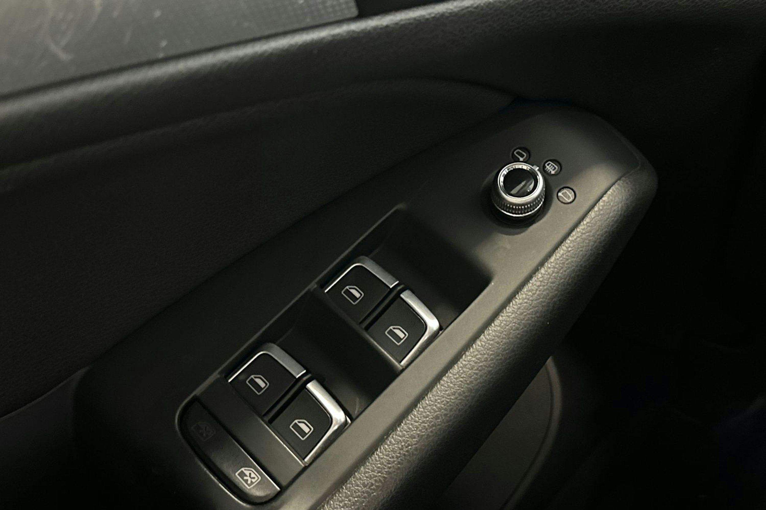 harmaa Audi Q5 2013 kuva 16.