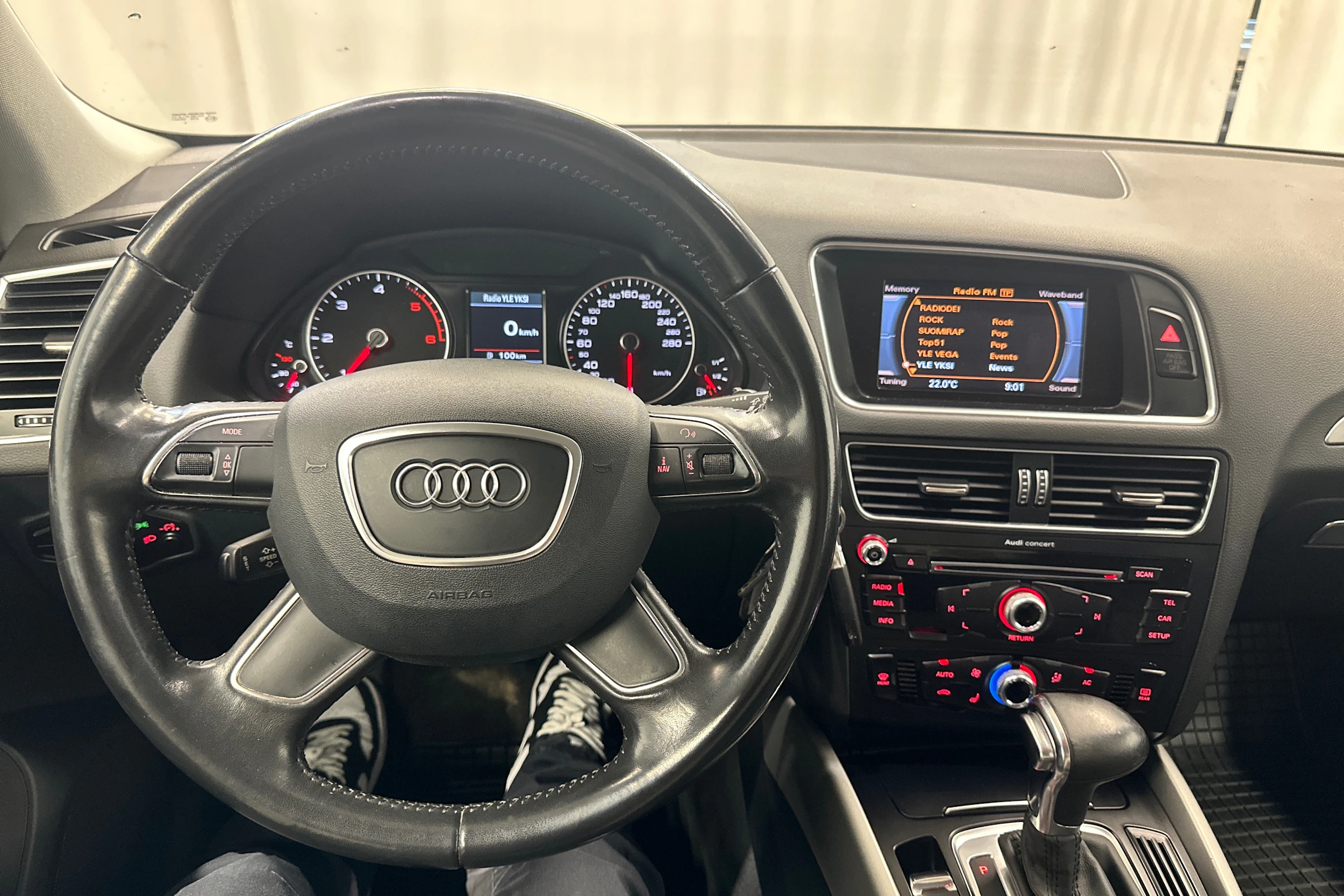 musta Audi Q5 2013 kuva 11.
