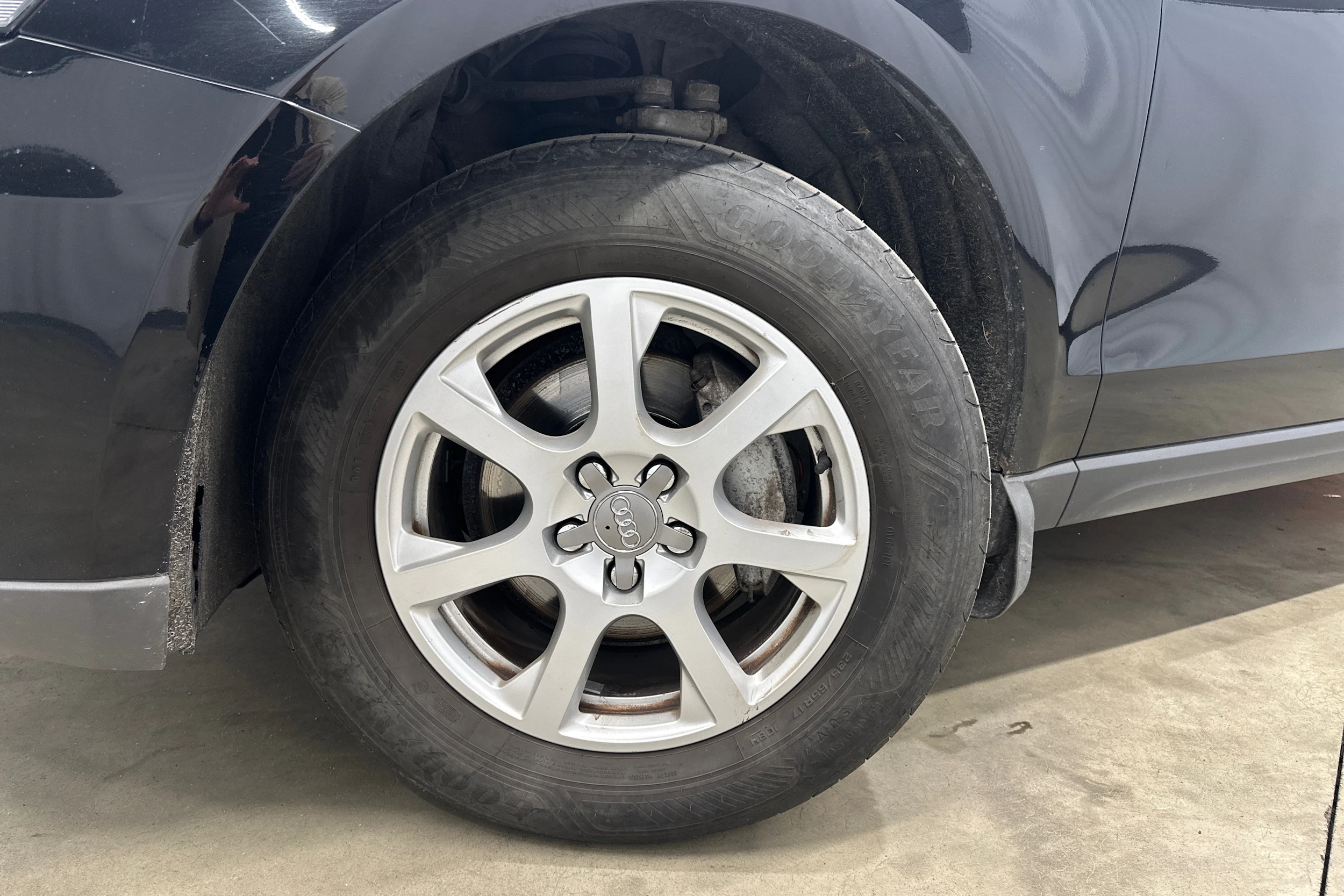 musta Audi Q5 2013 kuva 30.