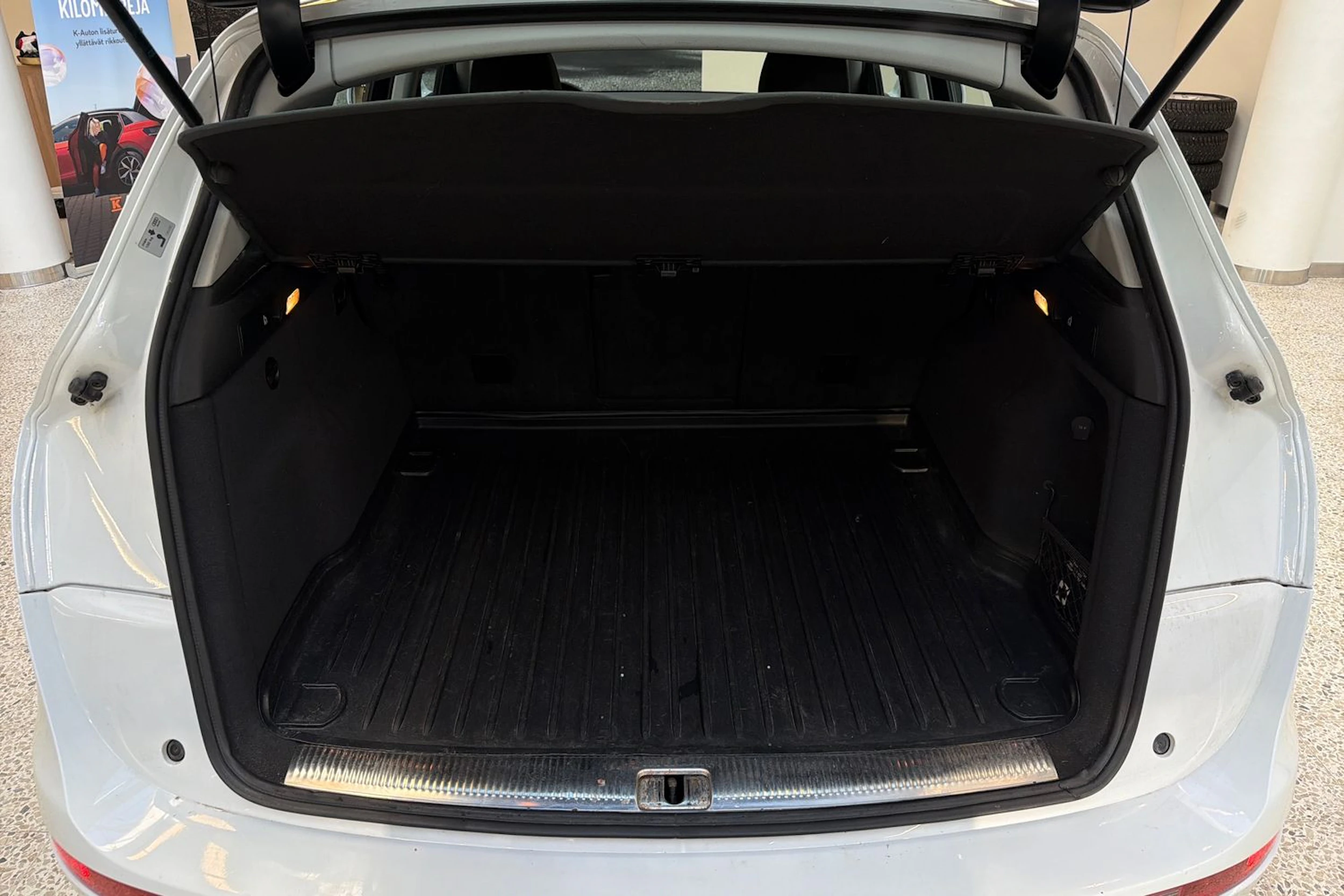 valkoinen Audi Q5 2013 kuva 25.