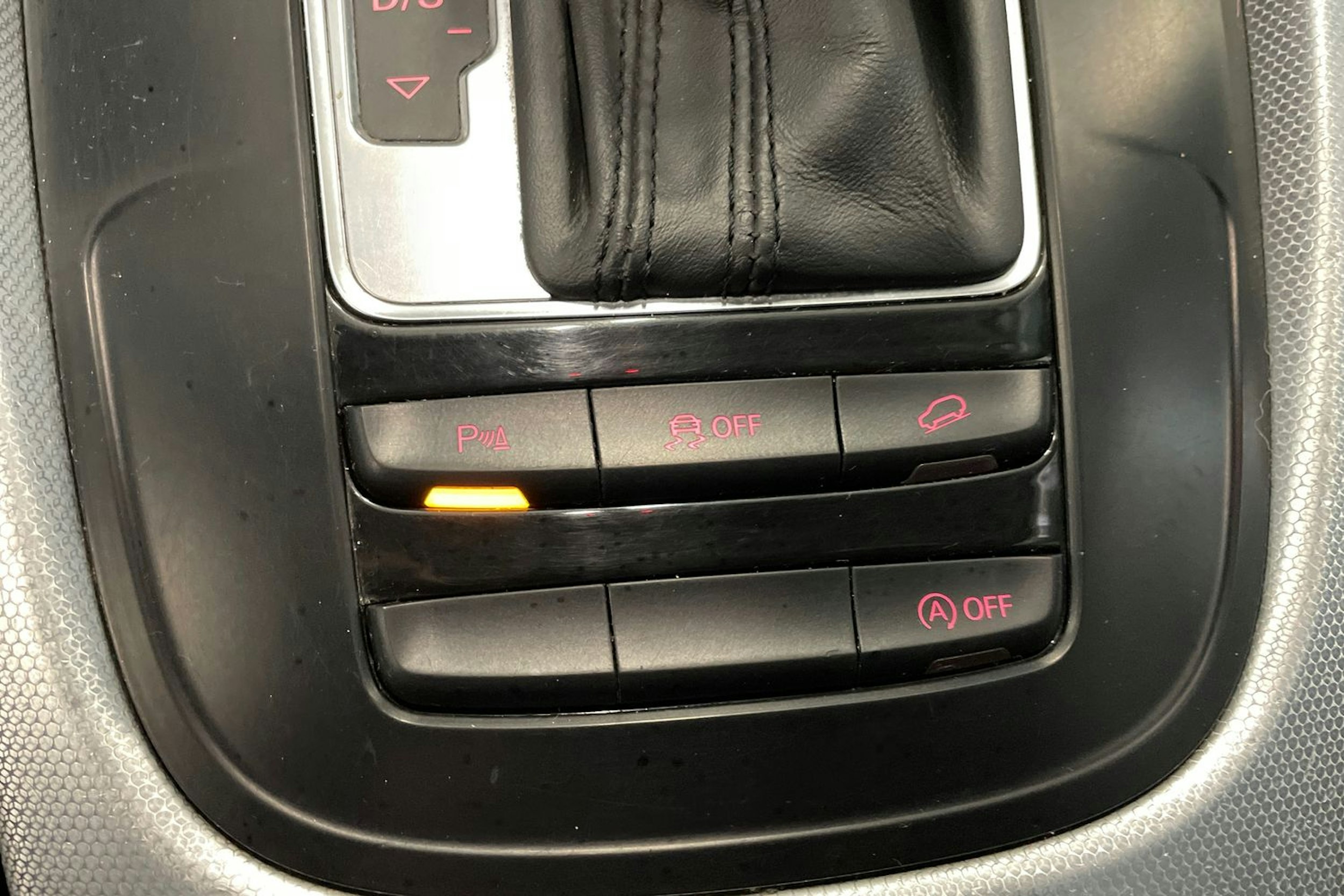 valkoinen Audi Q5 2013 kuva 25.