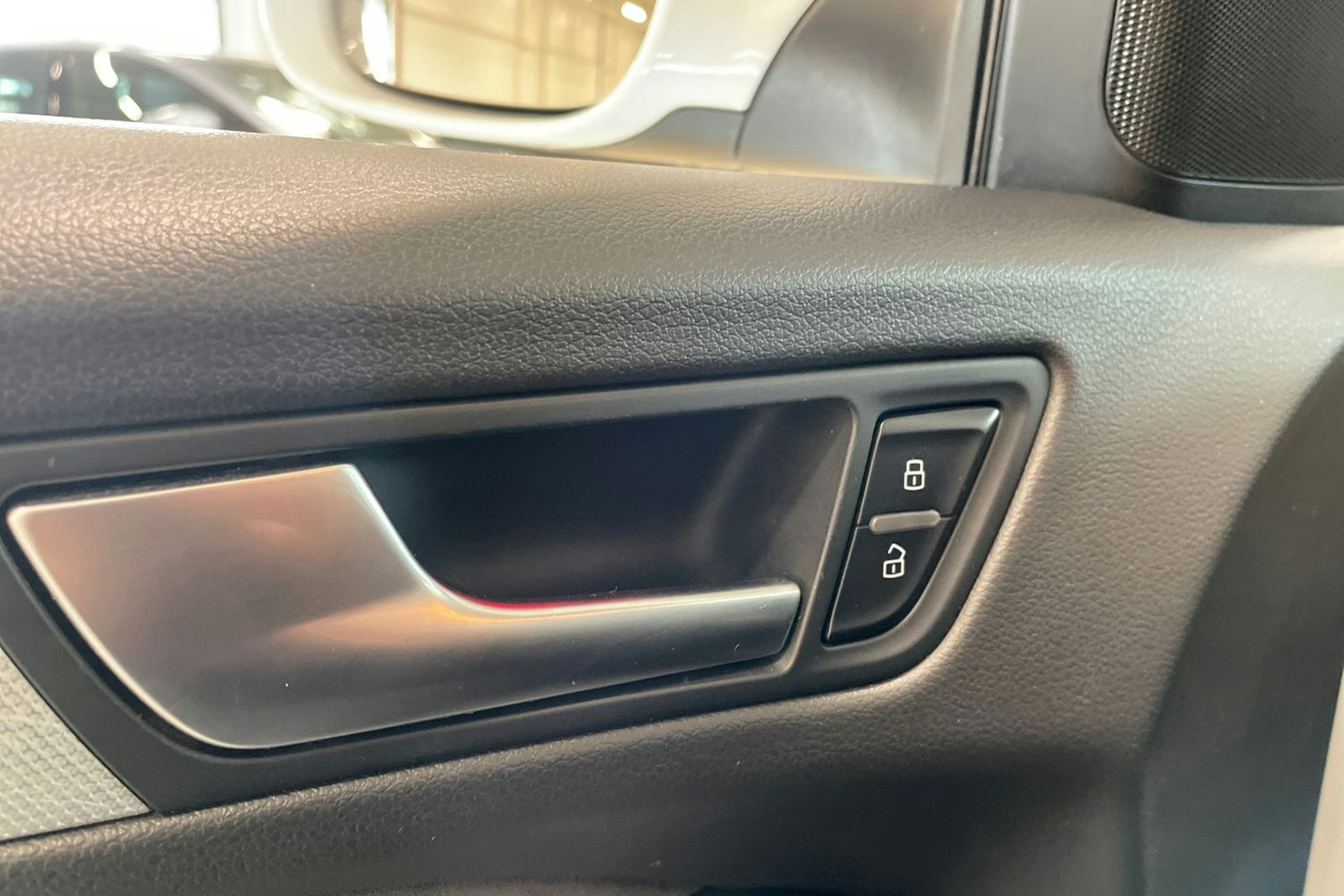 valkoinen Audi Q5 2013 kuva 27.