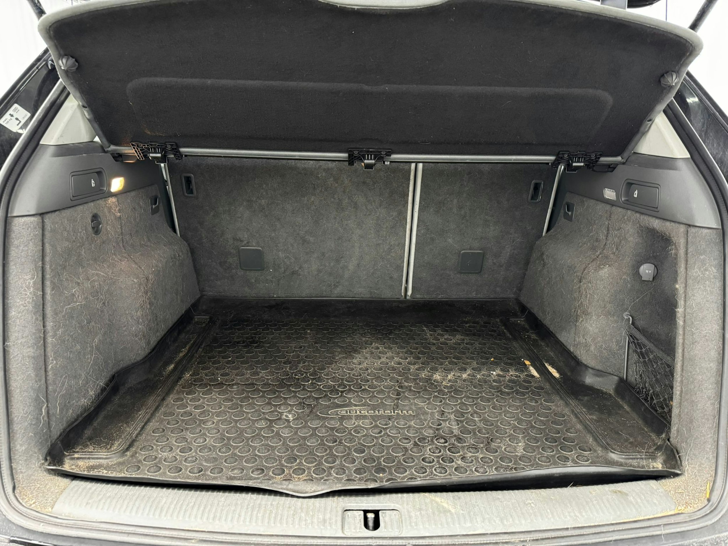 musta Audi Q5 2013 kuva 9.