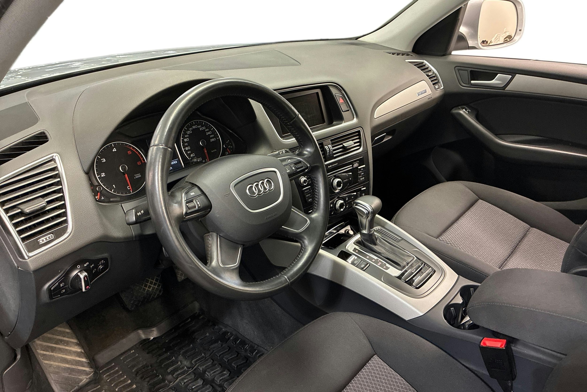 Hopea Audi Q5 2013 kuva 7.
