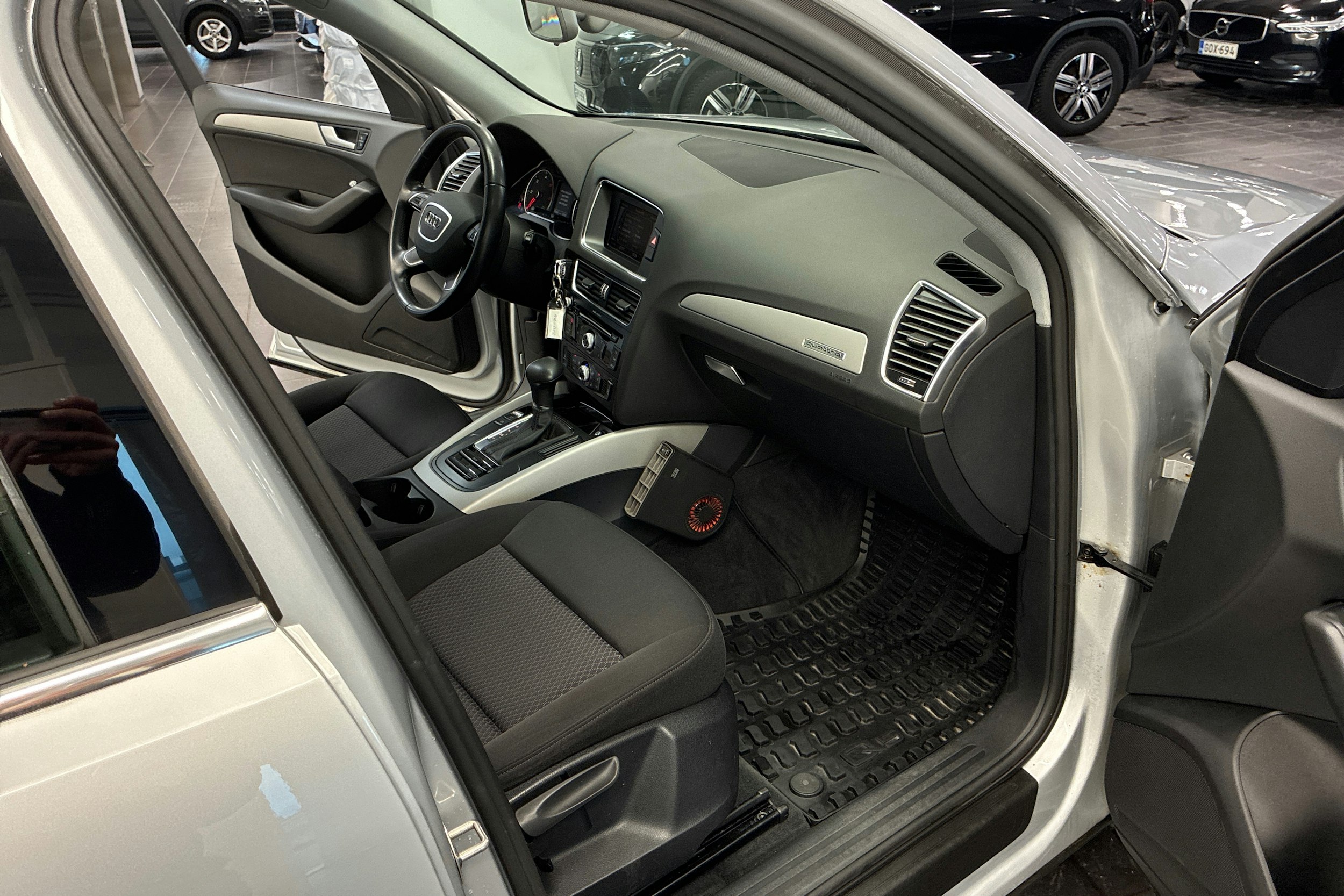 Hopea Audi Q5 2013 kuva 18.