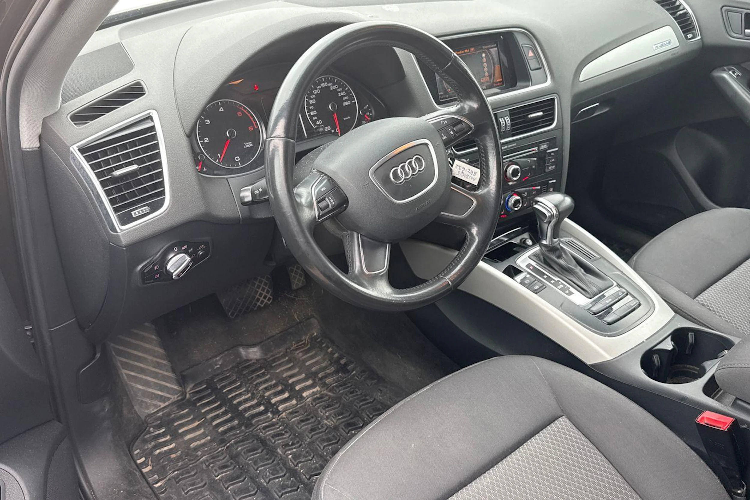 ruskea (beige) Audi Q5 2014 kuva 3.