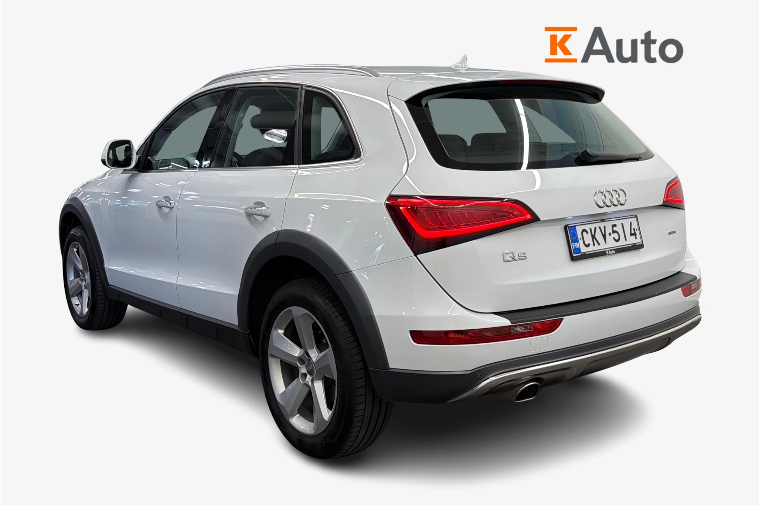 valkoinen Audi Q5 2015 kuva 2.