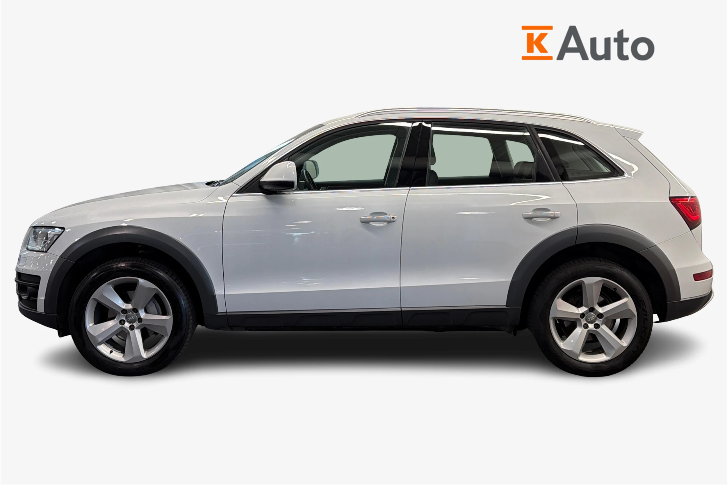 valkoinen Audi Q5 2015 kuva 5.
