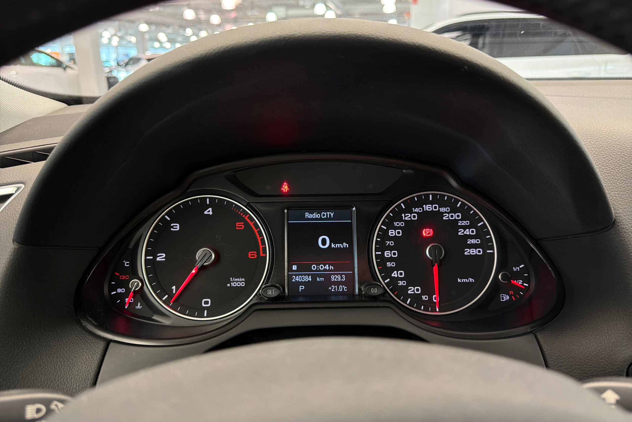 valkoinen Audi Q5 2015 kuva 16.