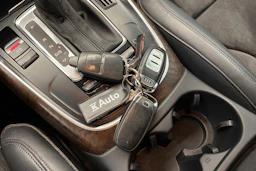 valkoinen Audi Q5 2015 kuva 23.