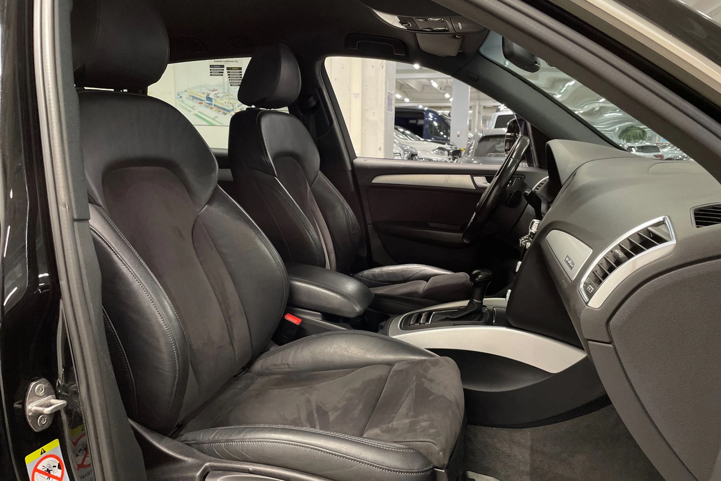 musta Audi Q5 2014 kuva 21.