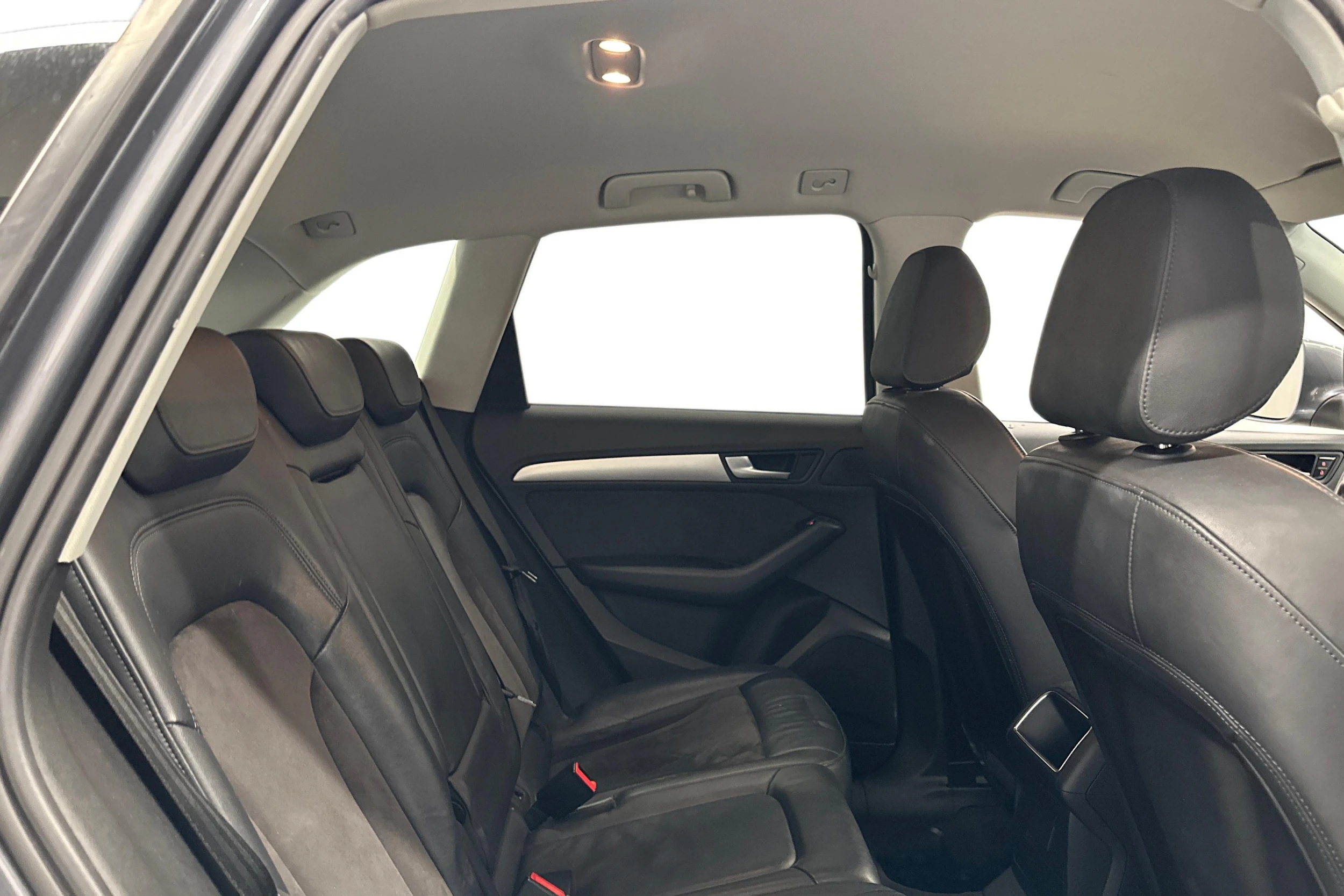 met. harmaa Audi Q5 2014 kuva 9.