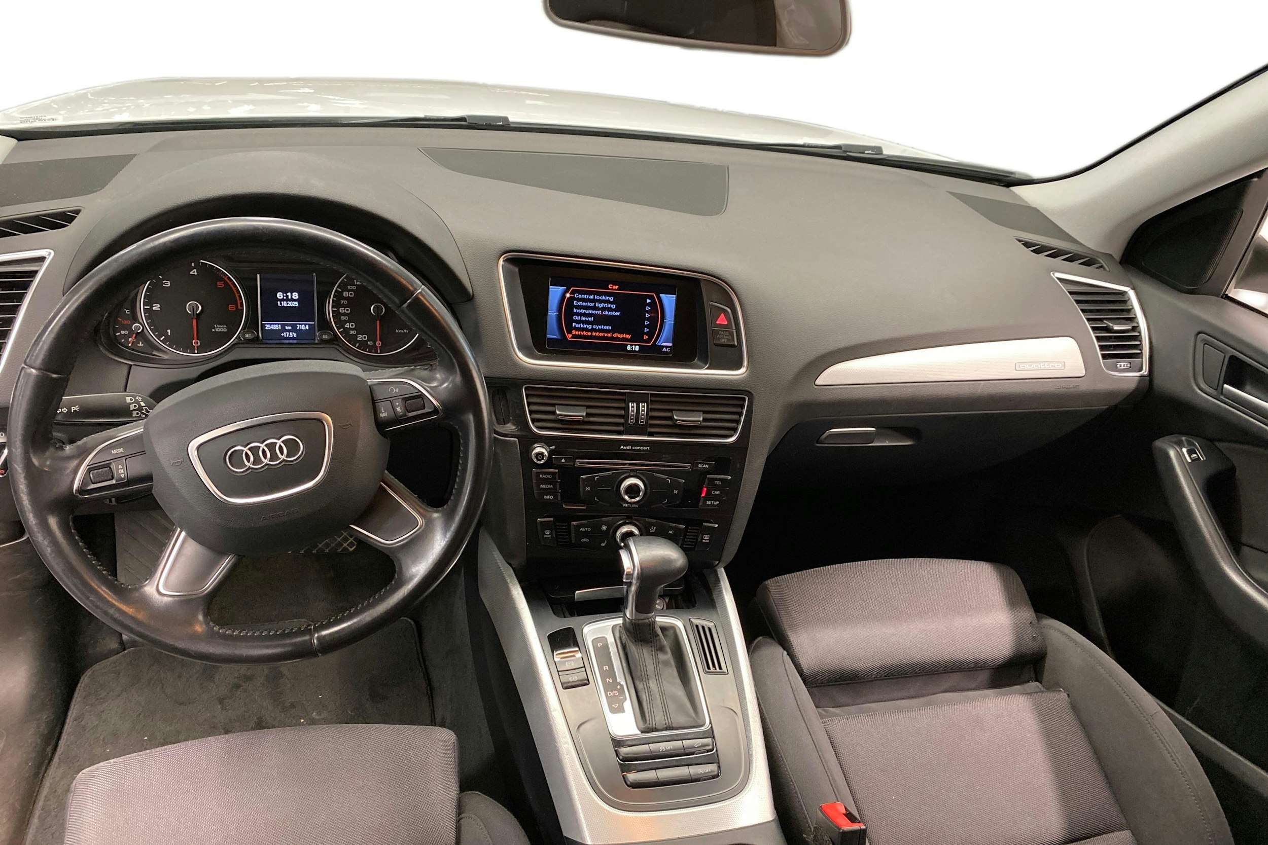 Valkoinen Audi Q5 2014 kuva 9.