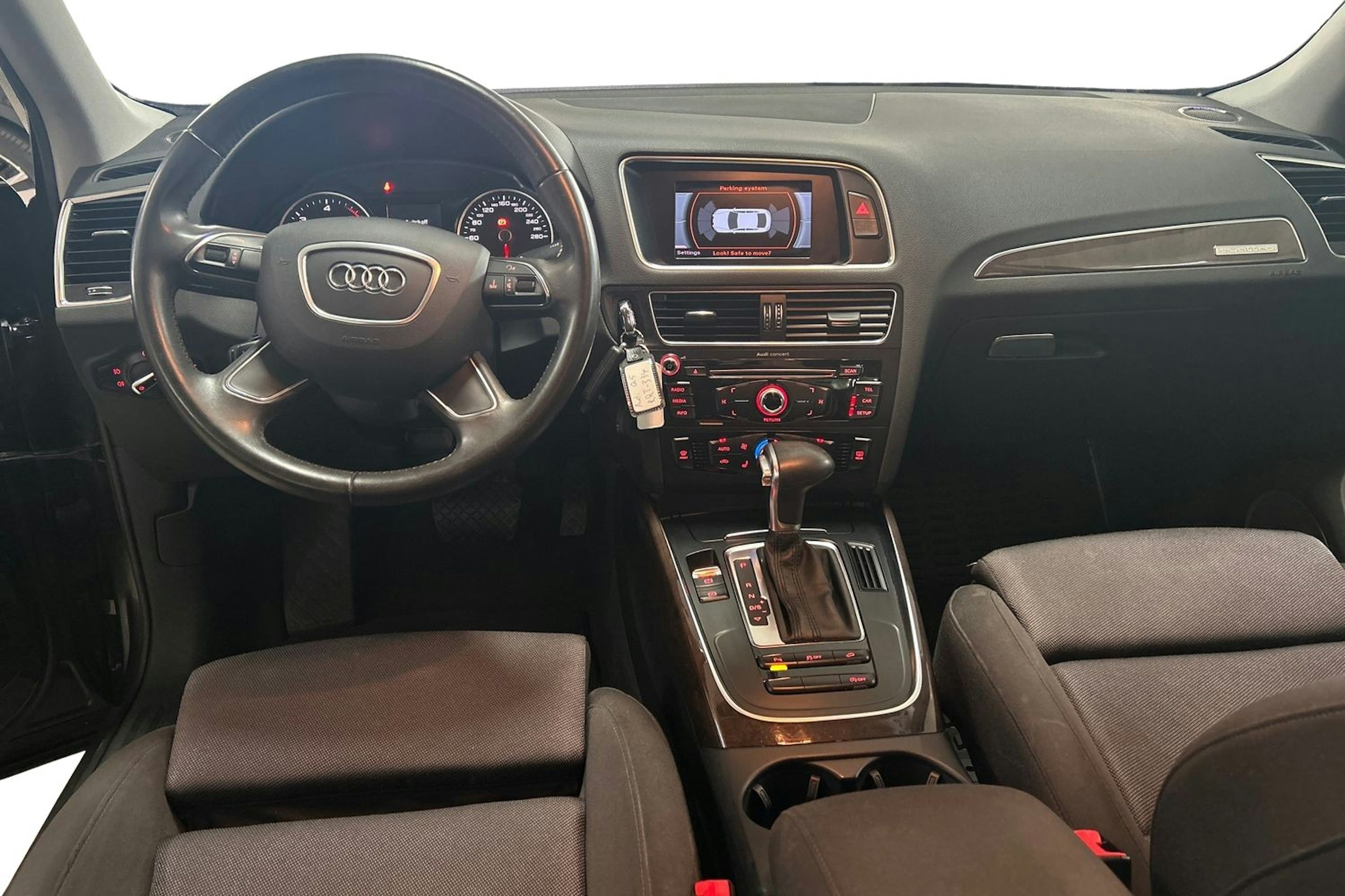 harmaa Audi Q5 2014 kuva 9.