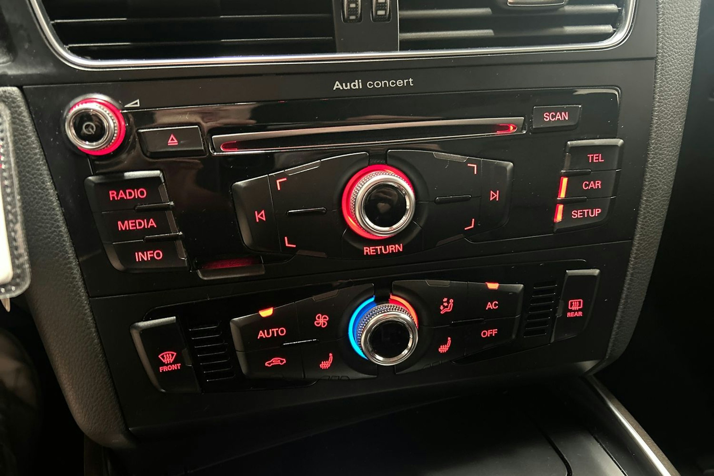 harmaa Audi Q5 2014 kuva 23.