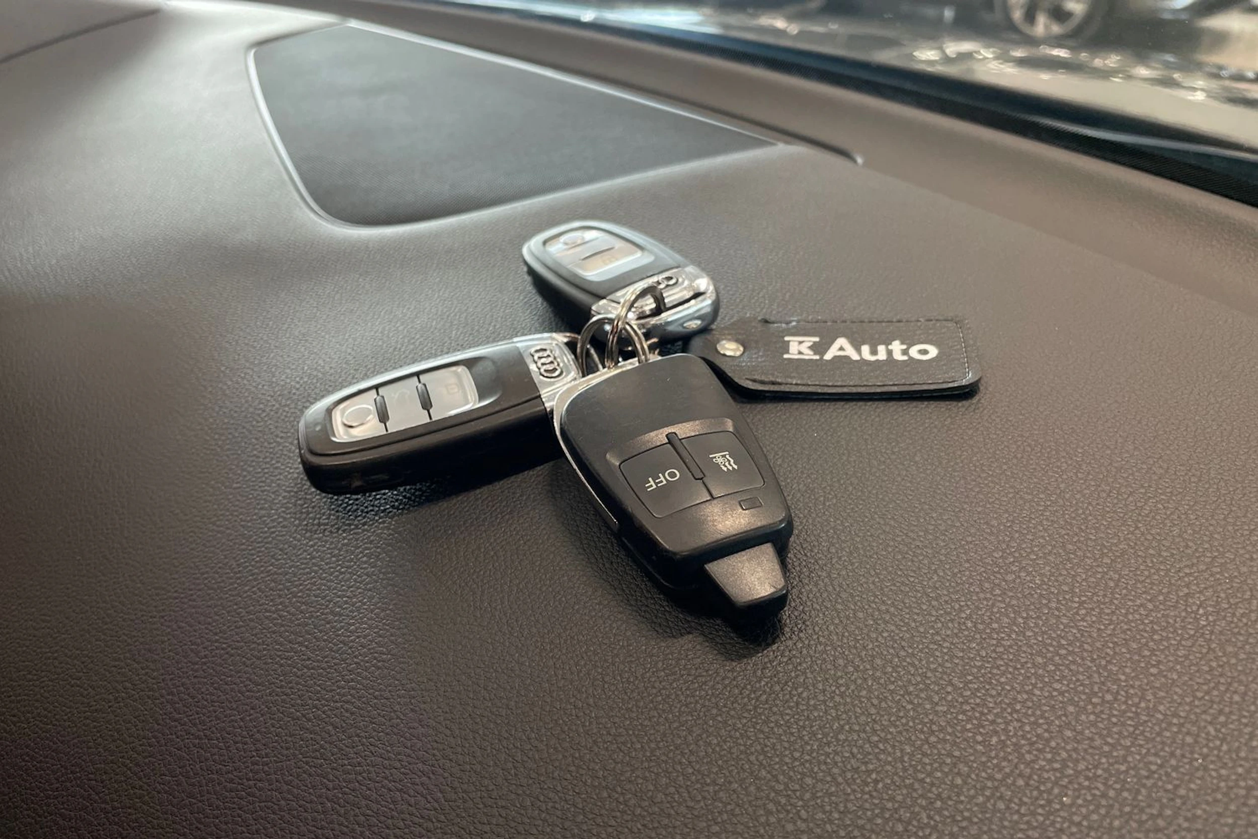 harmaa Audi Q5 2014 kuva 32.