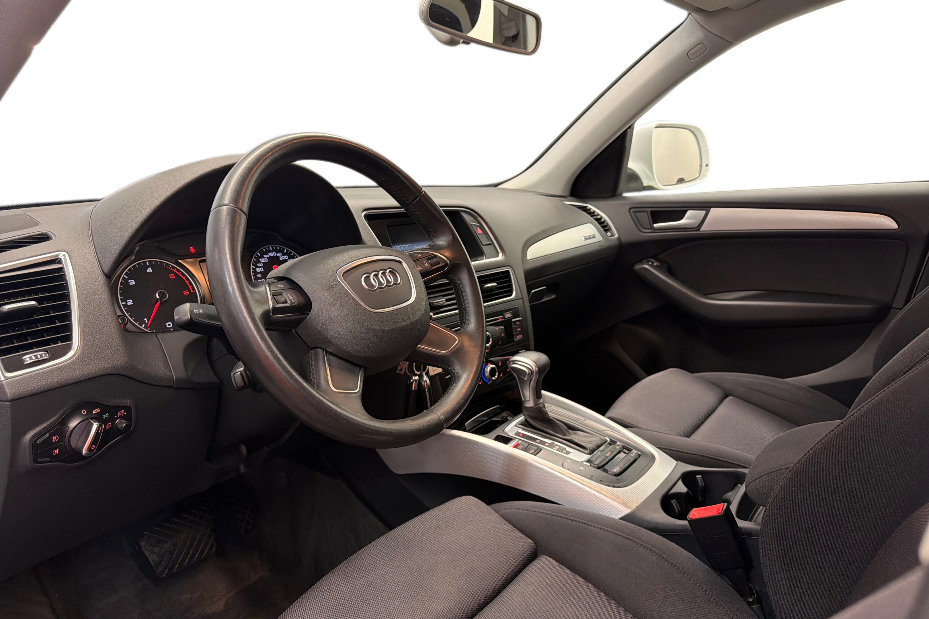 Audi Q5 2014, photo 6/27