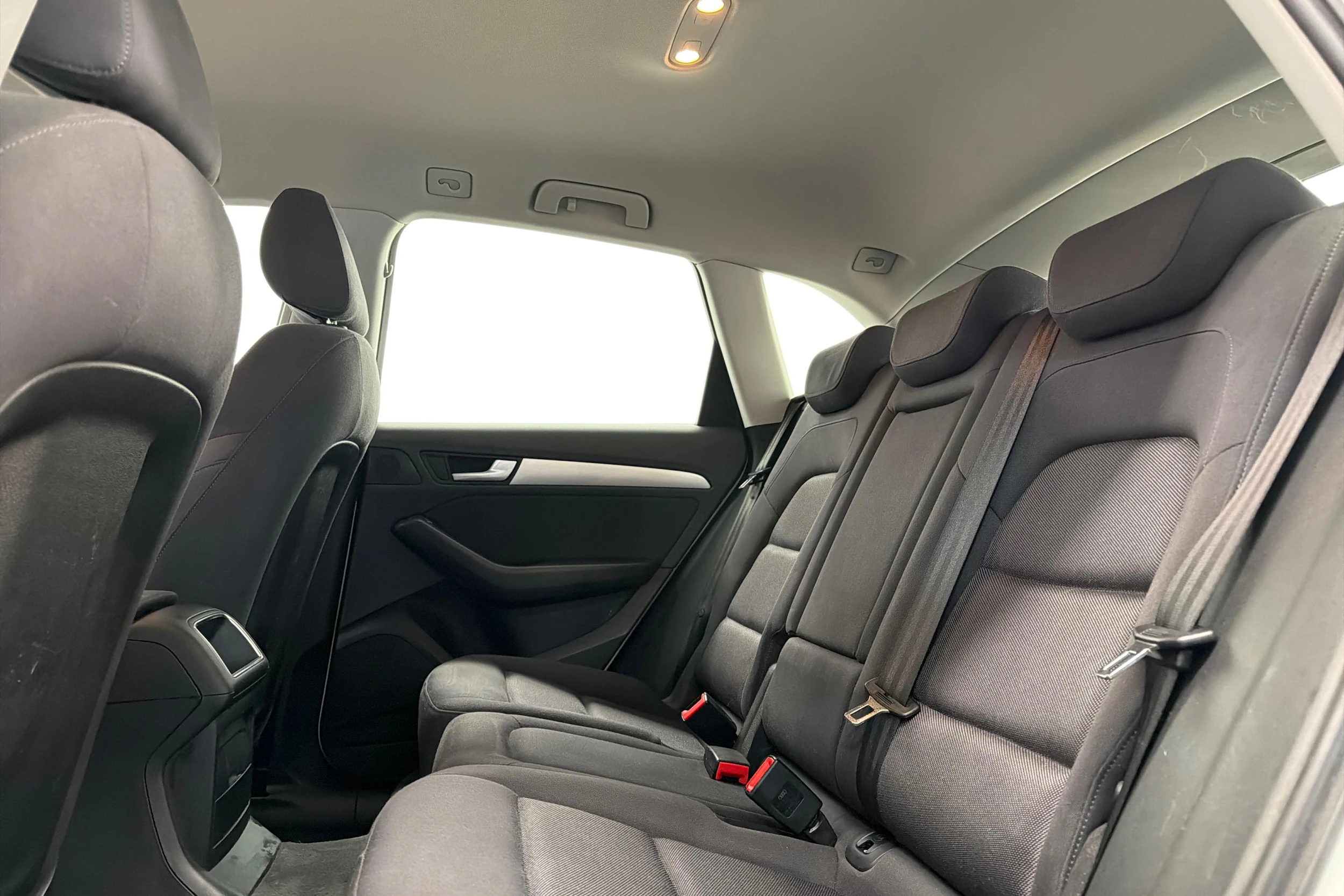 Valkoinen Audi Q5 2014 kuva 8.