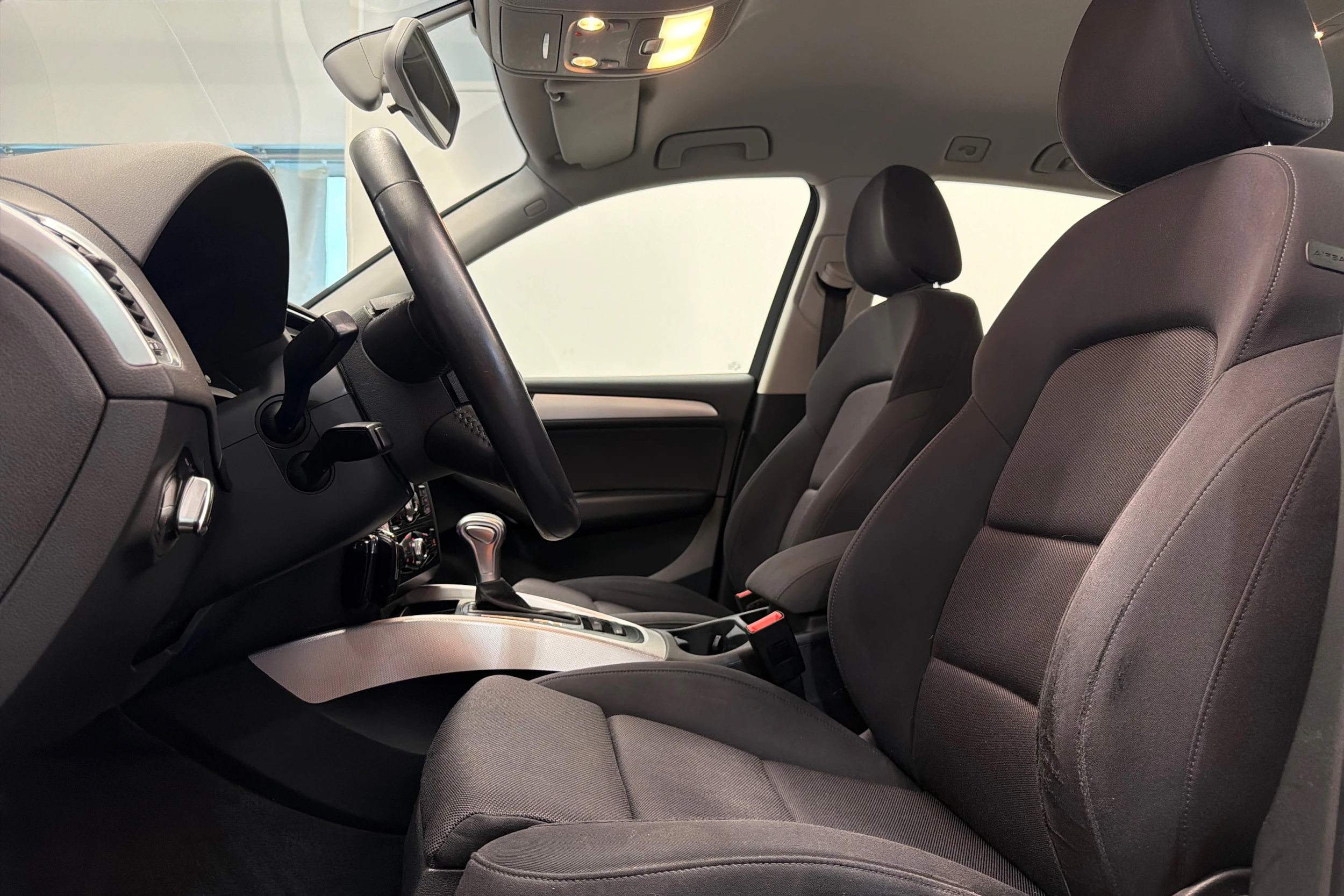 Valkoinen Audi Q5 2014 kuva 13.