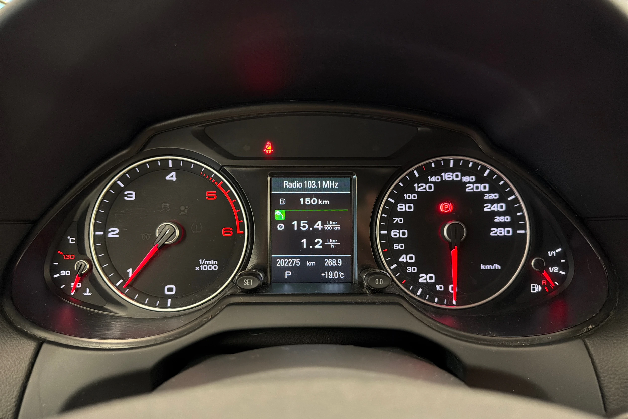 Valkoinen Audi Q5 2014 kuva 17.