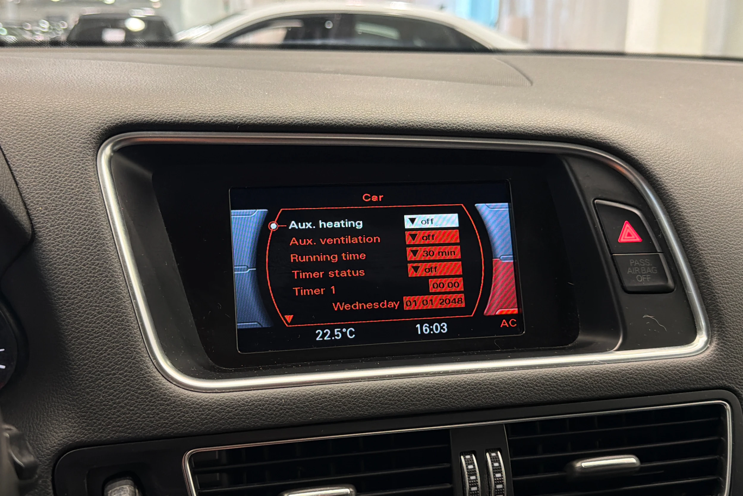 Valkoinen Audi Q5 2014 kuva 26.