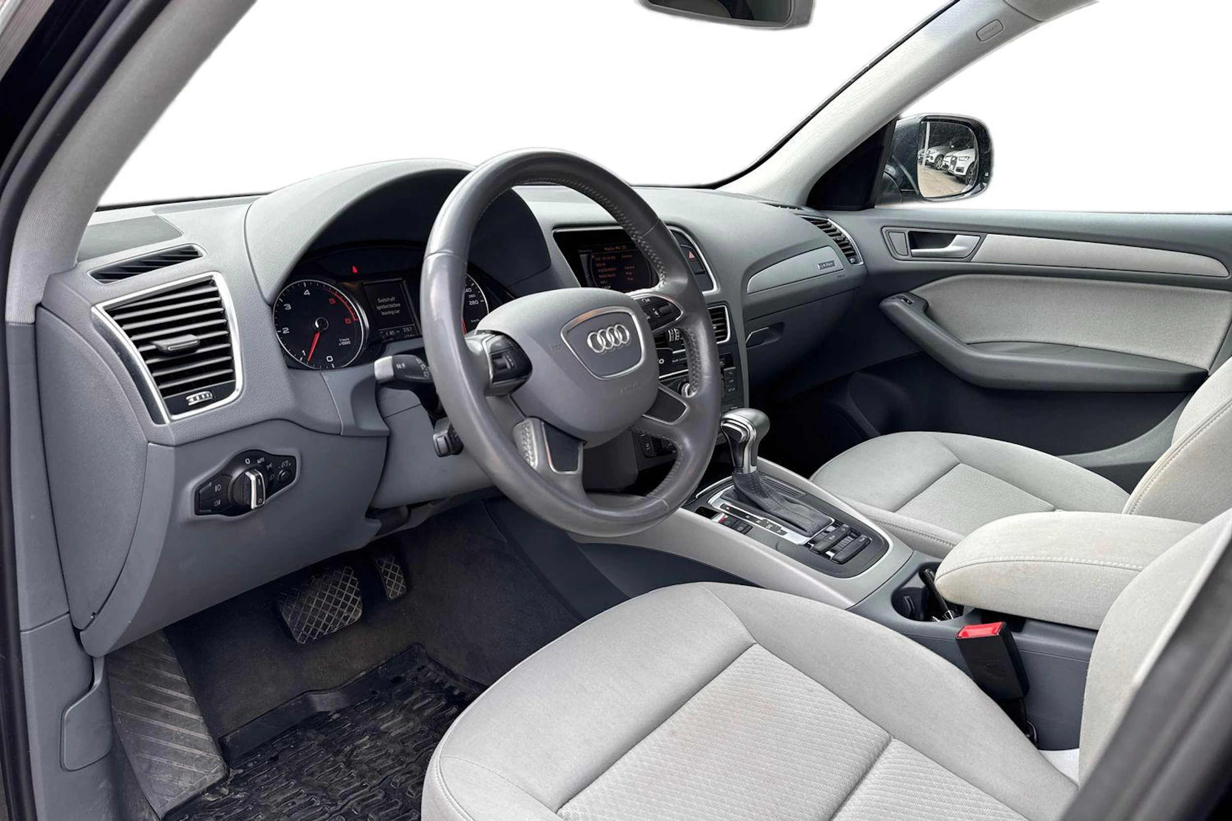 musta Audi Q5 2014 kuva 3.