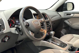 musta Audi Q5 2015 kuva 8.
