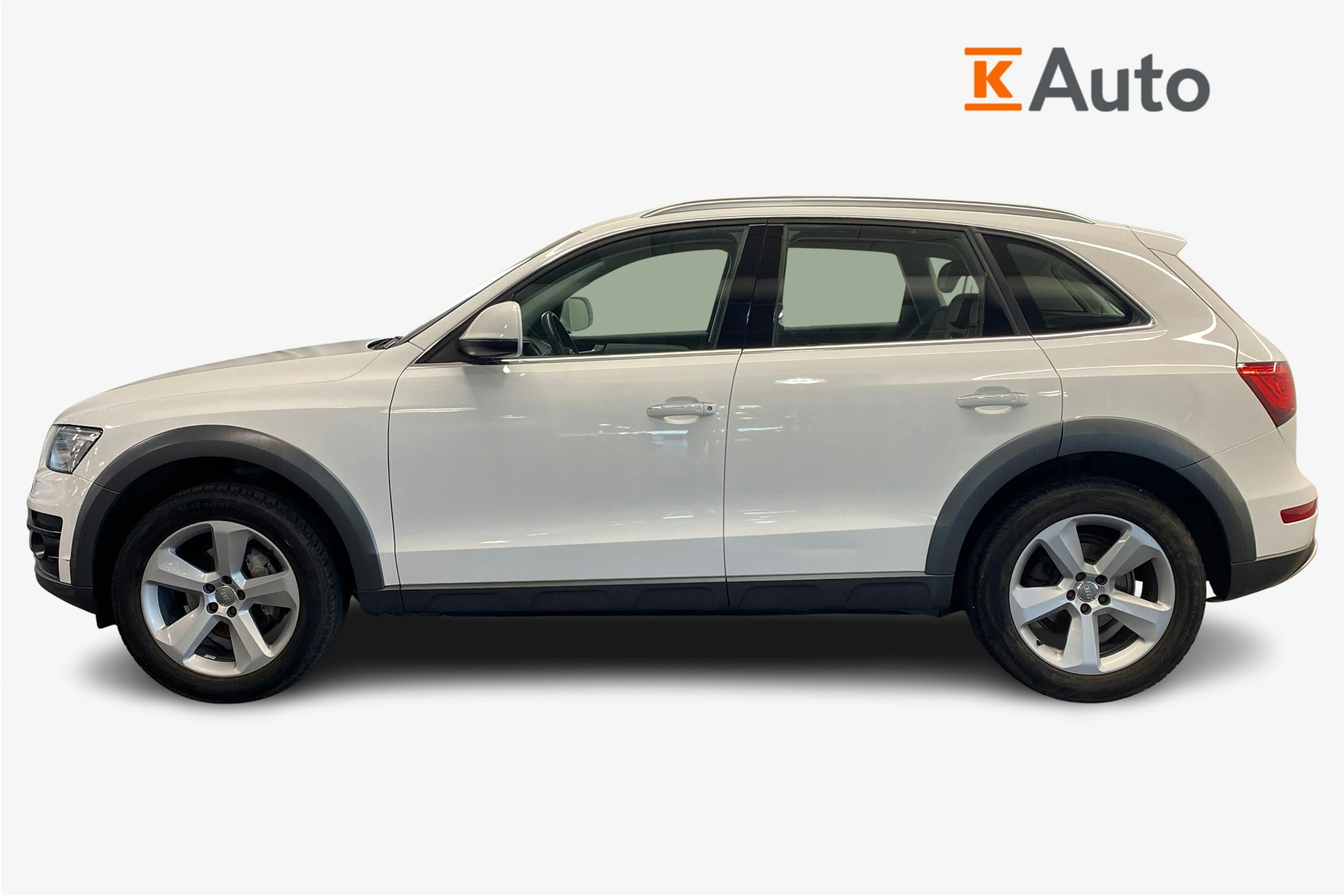 Valkoinen Audi Q5 2014 kuva 6.