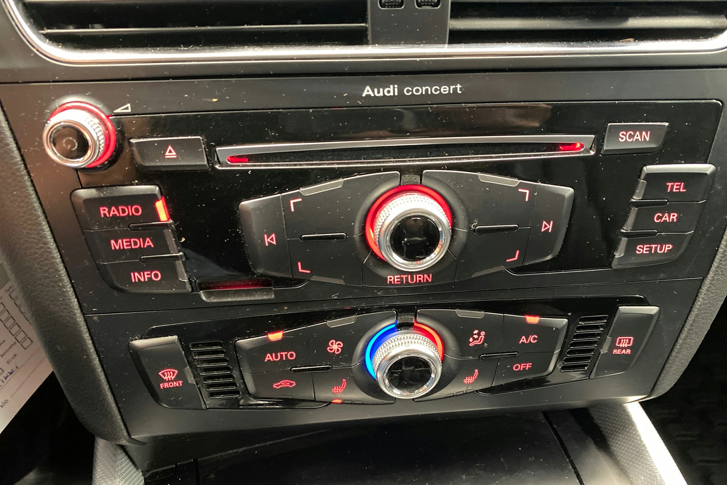 Valkoinen Audi Q5 2014 kuva 23.