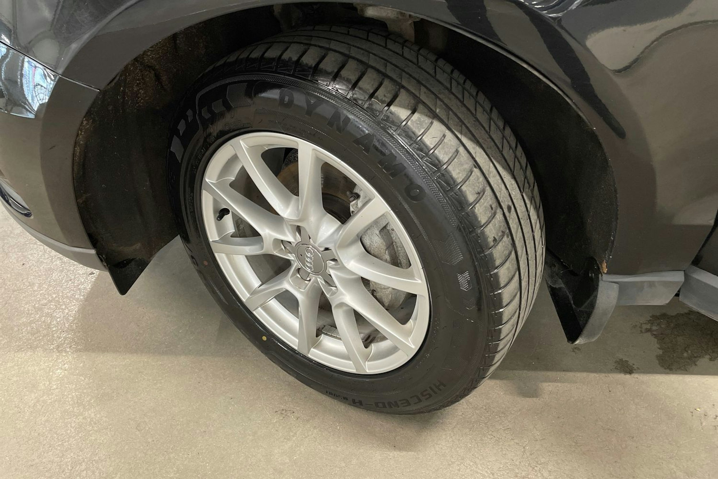 Musta Audi Q5 2014 kuva 13.