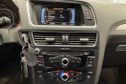 Musta Audi Q5 2014 kuva 16.