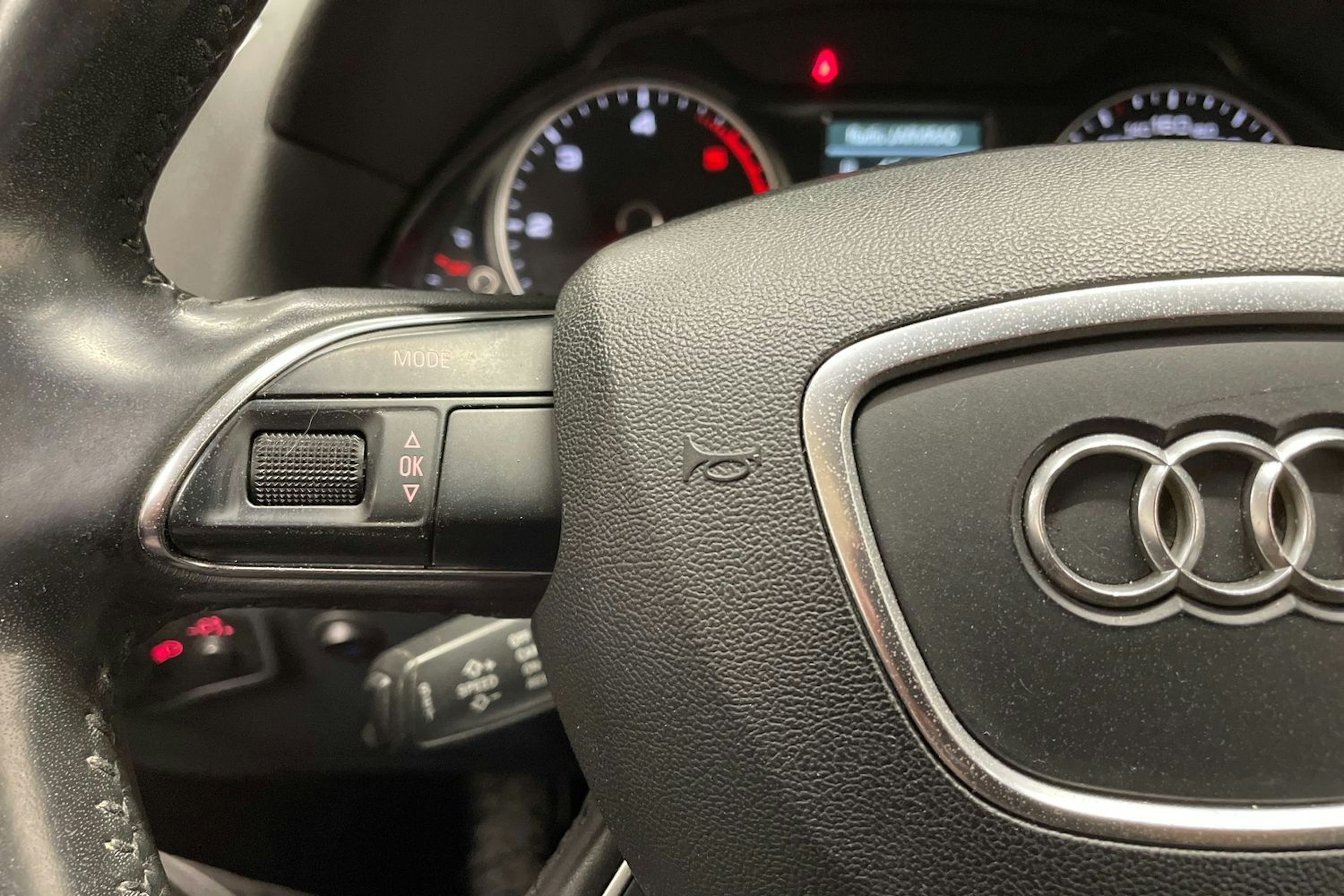 Musta Audi Q5 2014 kuva 22.